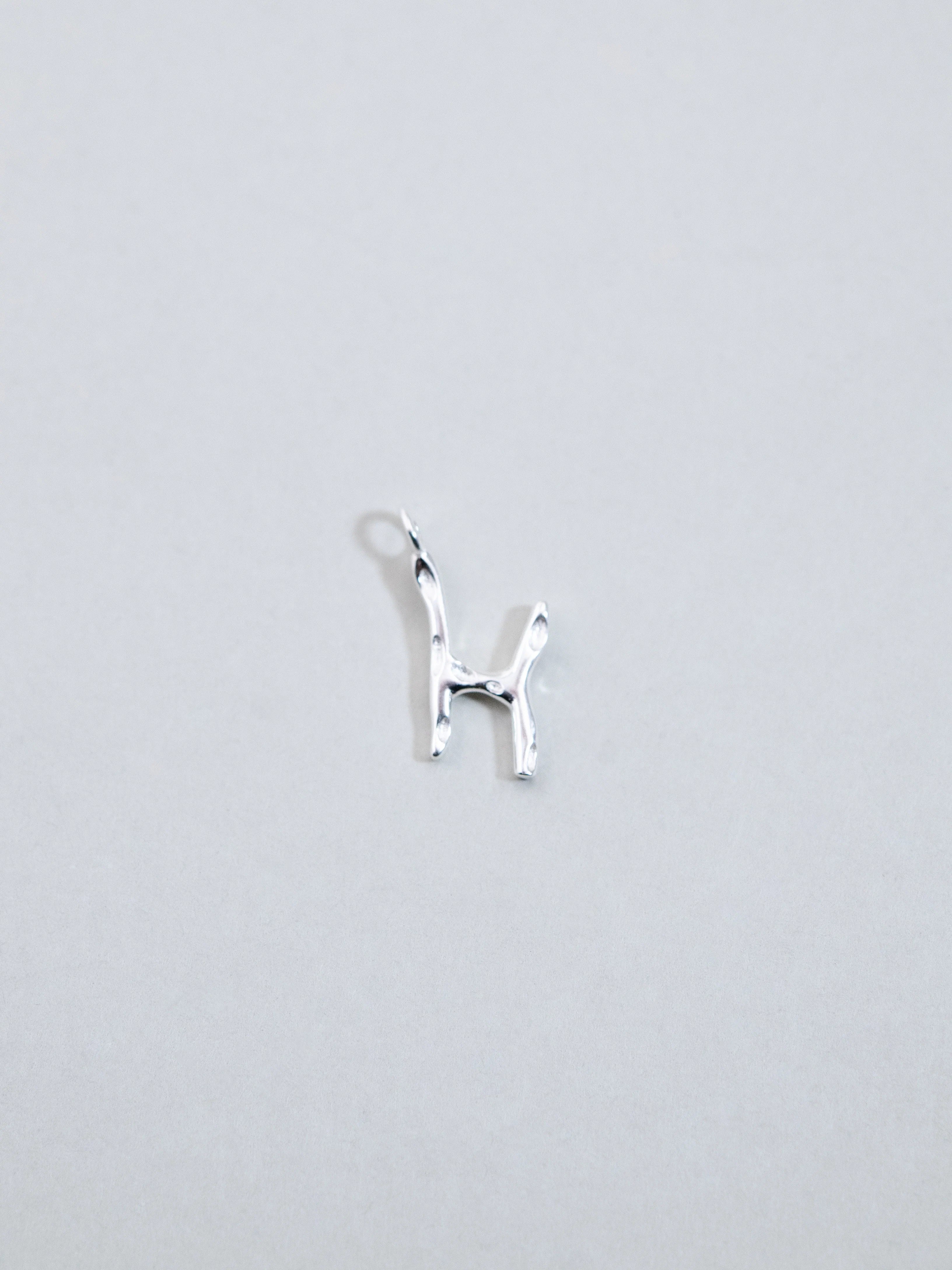 淡水パール & イニシャル ネックレス - 【選べるアルファベット】金銀ミックス / 6月誕生石 SV925 (K14GP)