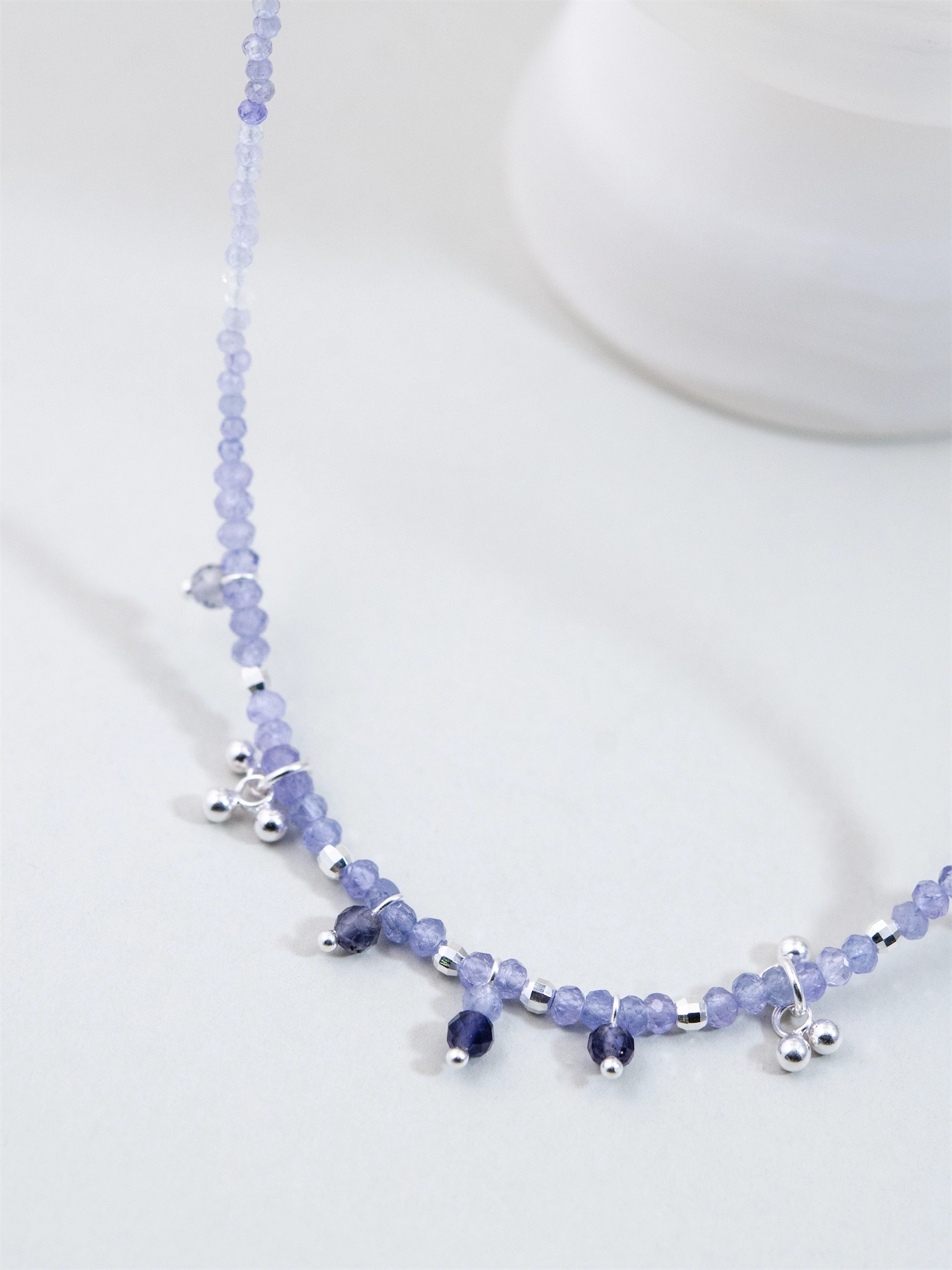 タンザナイト & アイオライト ネックレス - 【蒼（あお）の夜想曲（ノクターン）】 星屑と銀のしずく / 12月・9月誕生石 SV925