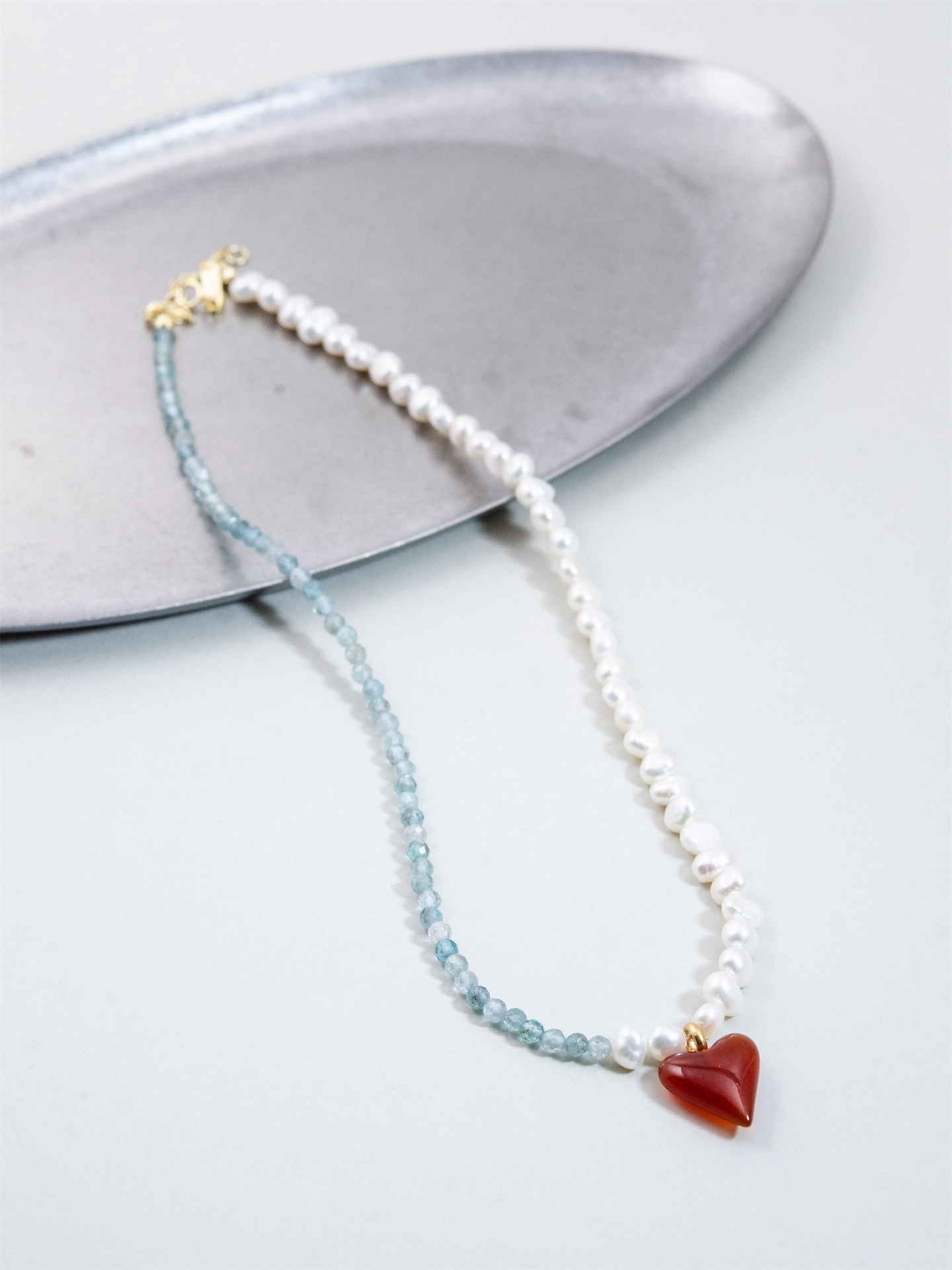 アパタイト & パール ネックレス - 【人魚の恋心（こいごころ）】 海色の碧と真紅のハート / 6月誕生石 SV925 (K14GP)