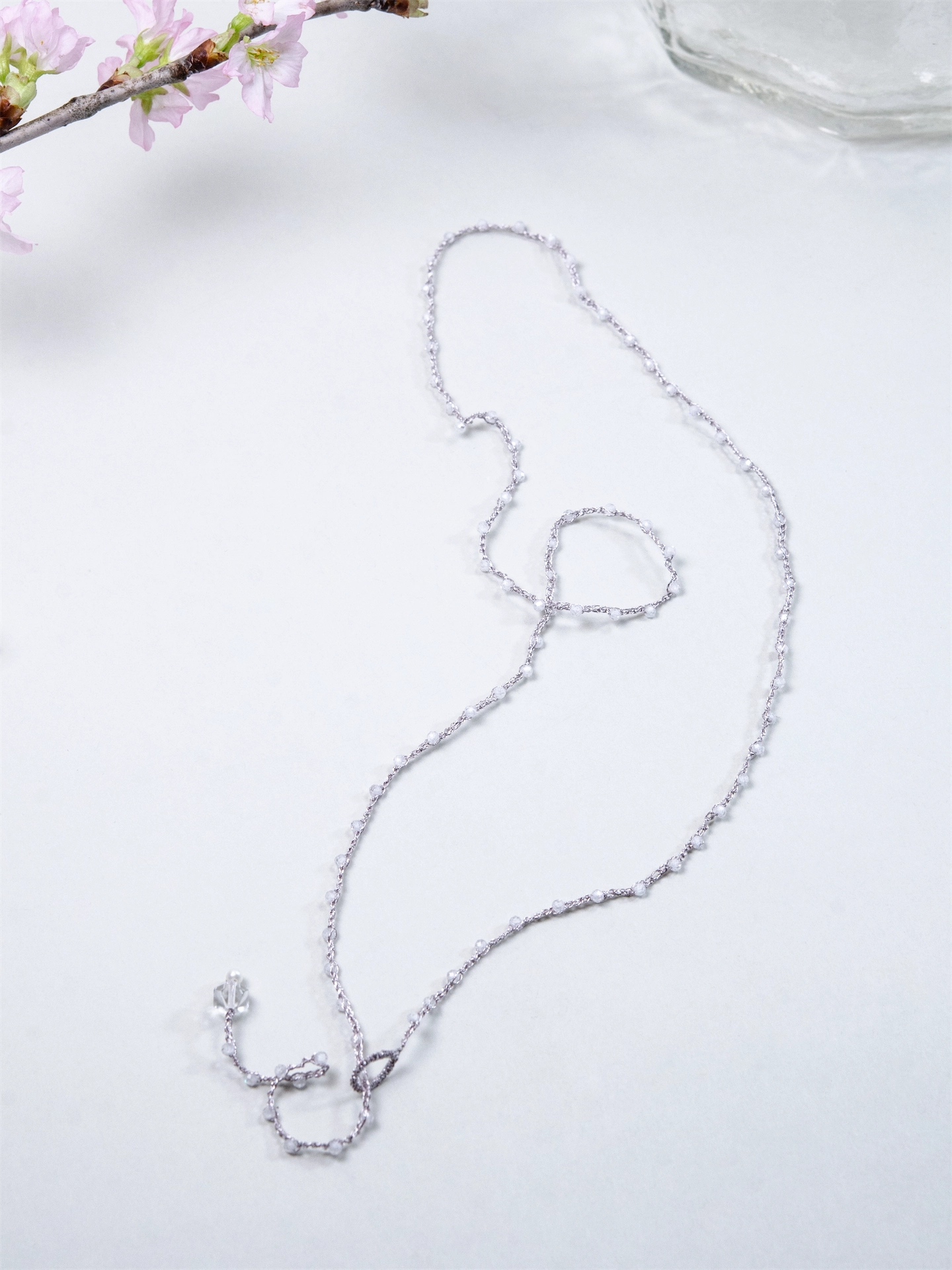 ホワイトジルコン ラリエット ネックレス - 【雪解けの雫】銀糸のタティングレース / 63cm