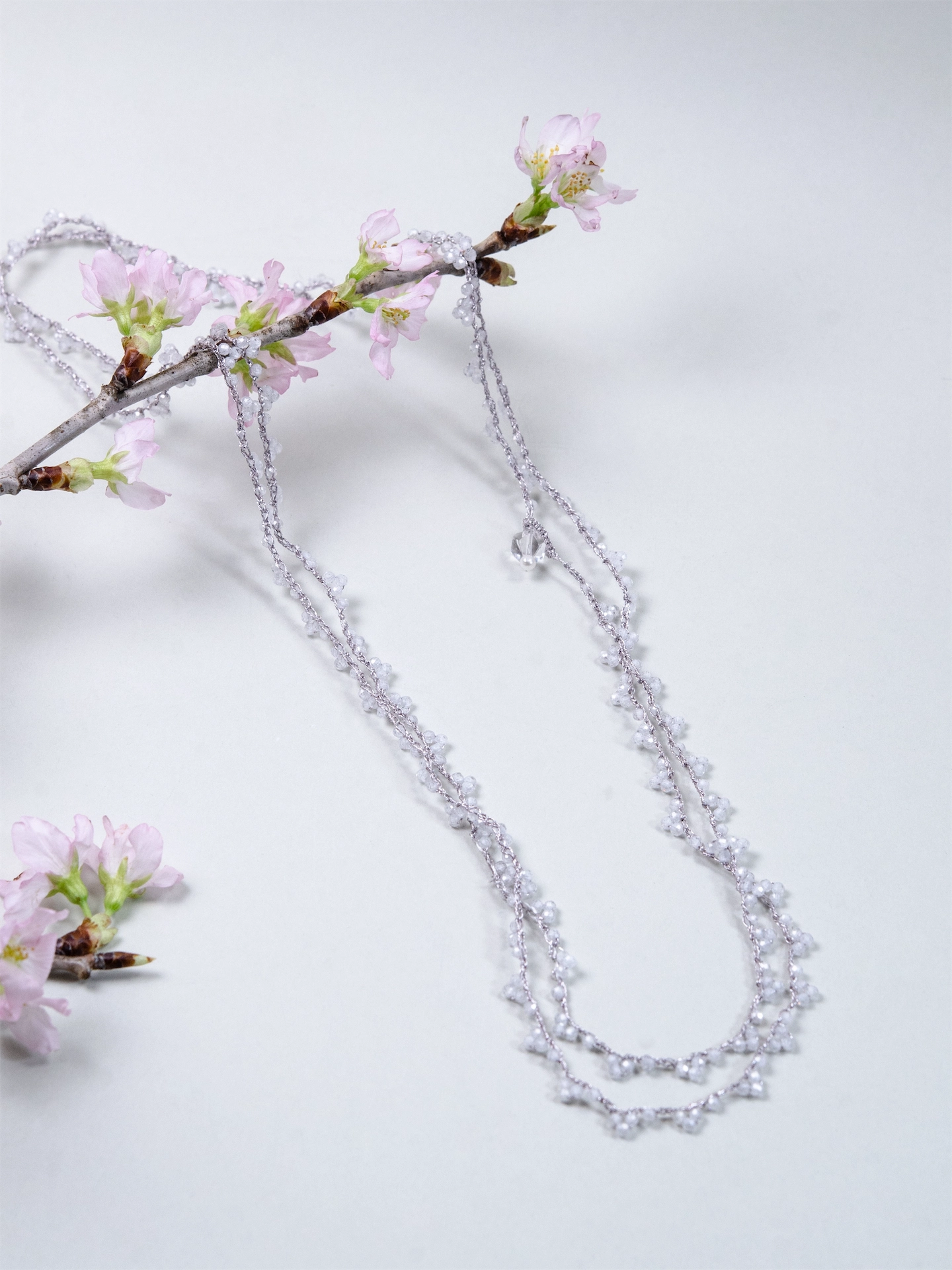 ホワイトジルコン 3way ロングネックレス - 【白銀の霧】銀糸のタティングレース / 120cm