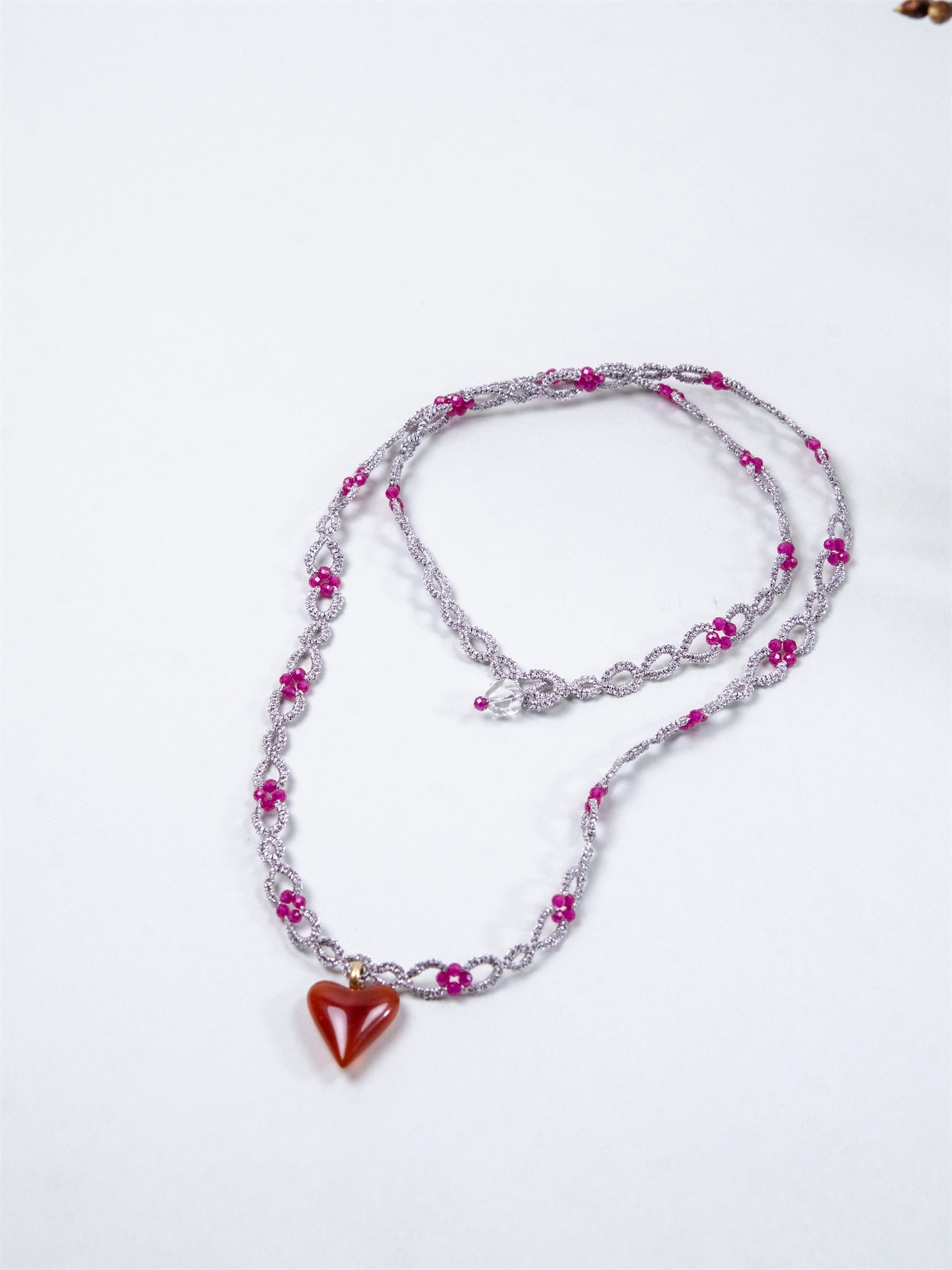 レッドコランダム & 赤メノウ ネックレス - 【銀糸の恋心】タティングレースのハート / 55cm