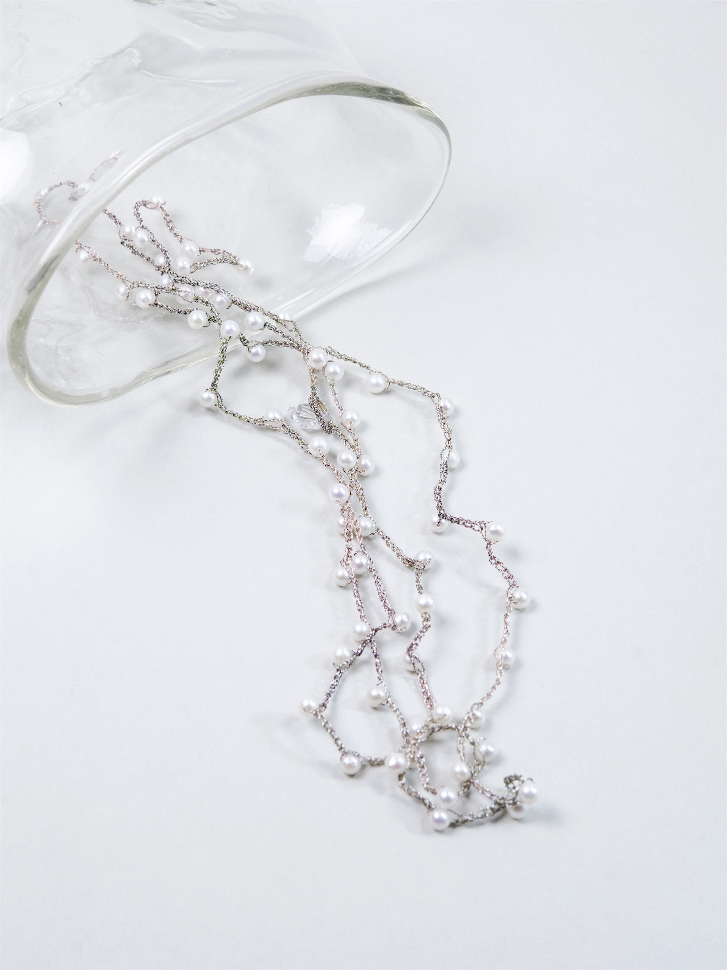 淡水パール 2連ロングネックレス - 【白雪の円舞曲】銀糸のタティングレース / 95cm