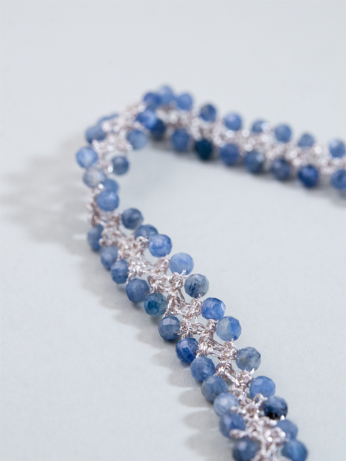 カイヤナイト クロッシェ ショートネックレス〈氷の華〉SV925 高輝度メタリックコード ／ 40cm 手仕事の梭編｜神戸アトリエ LUCINE