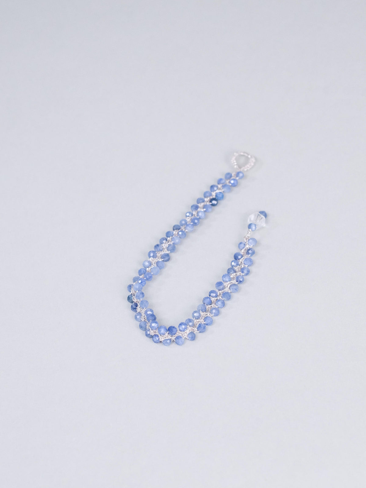 カイヤナイト クロッシェ ブレスレット〈氷の華〉SV925 高輝度メタリックコード ／ 手仕事のレース編み｜神戸アトリエ LUCINE