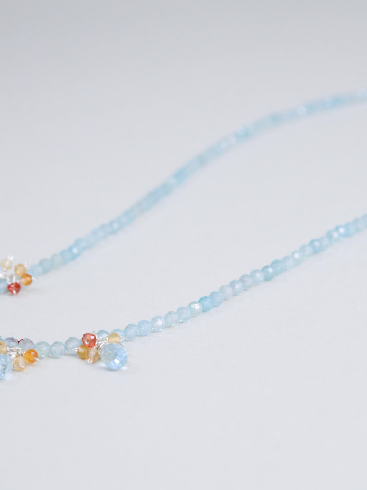 アパタイト & ブルートパーズ ネックレス〈水面に、あかり〉SV925 イエローサファイア ／ 9月・11月誕生石｜神戸アトリエ LUCINE
