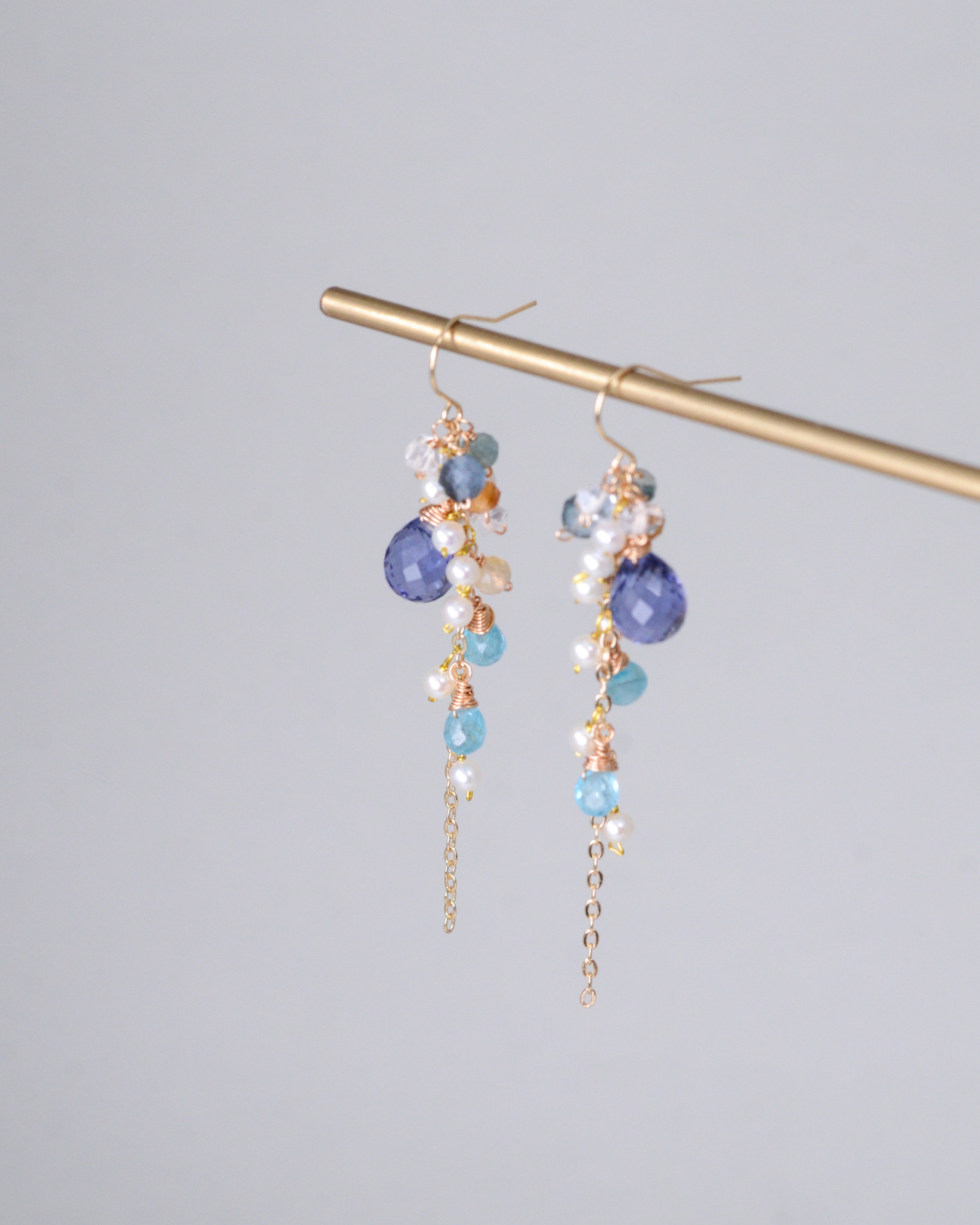 クォーツ ＆ アパタイト ロングピアス｜淡水パール アクアマリン