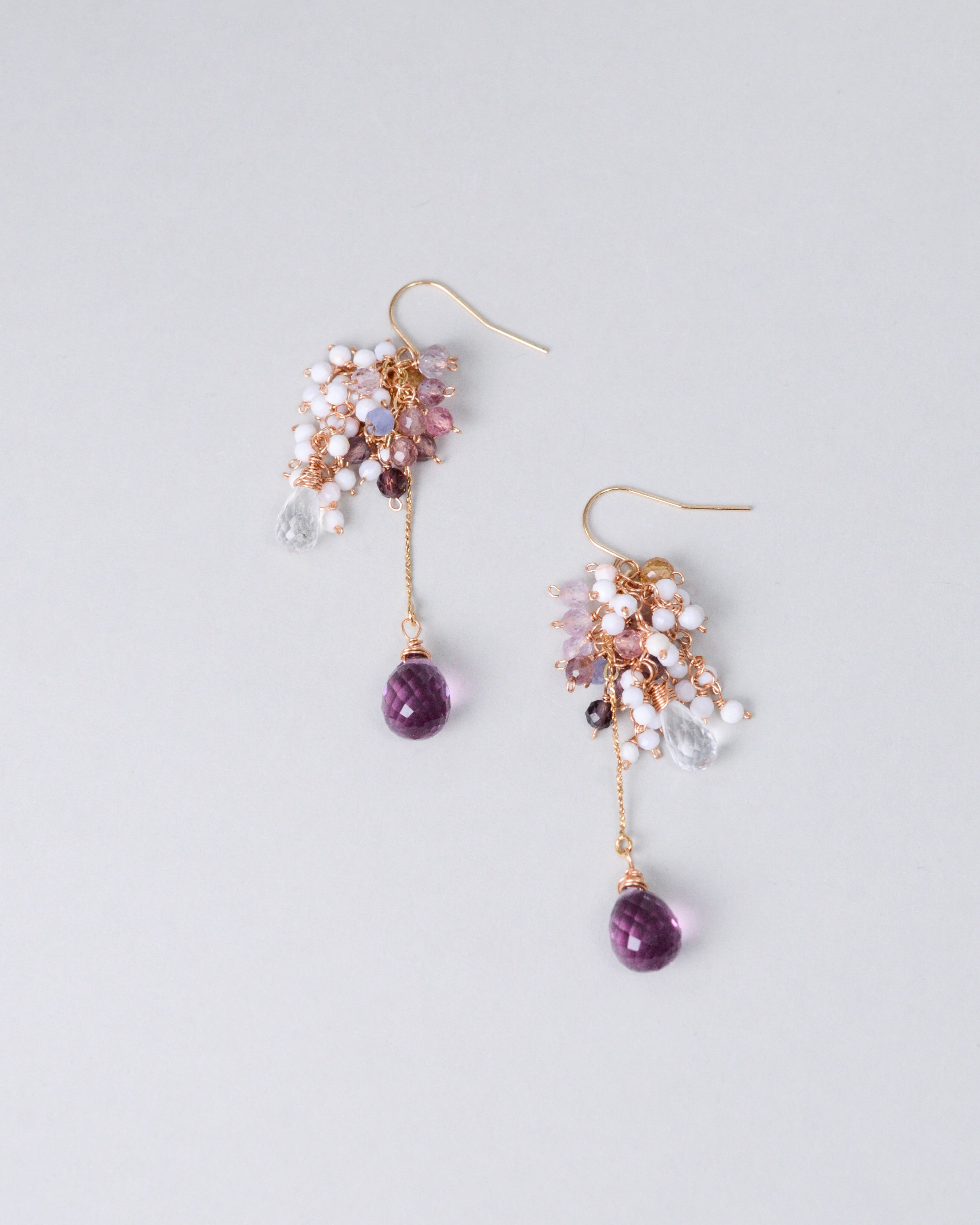 アメジスト ＆ スピネル ロングピアス｜水晶 ピンクシェル イヤリング