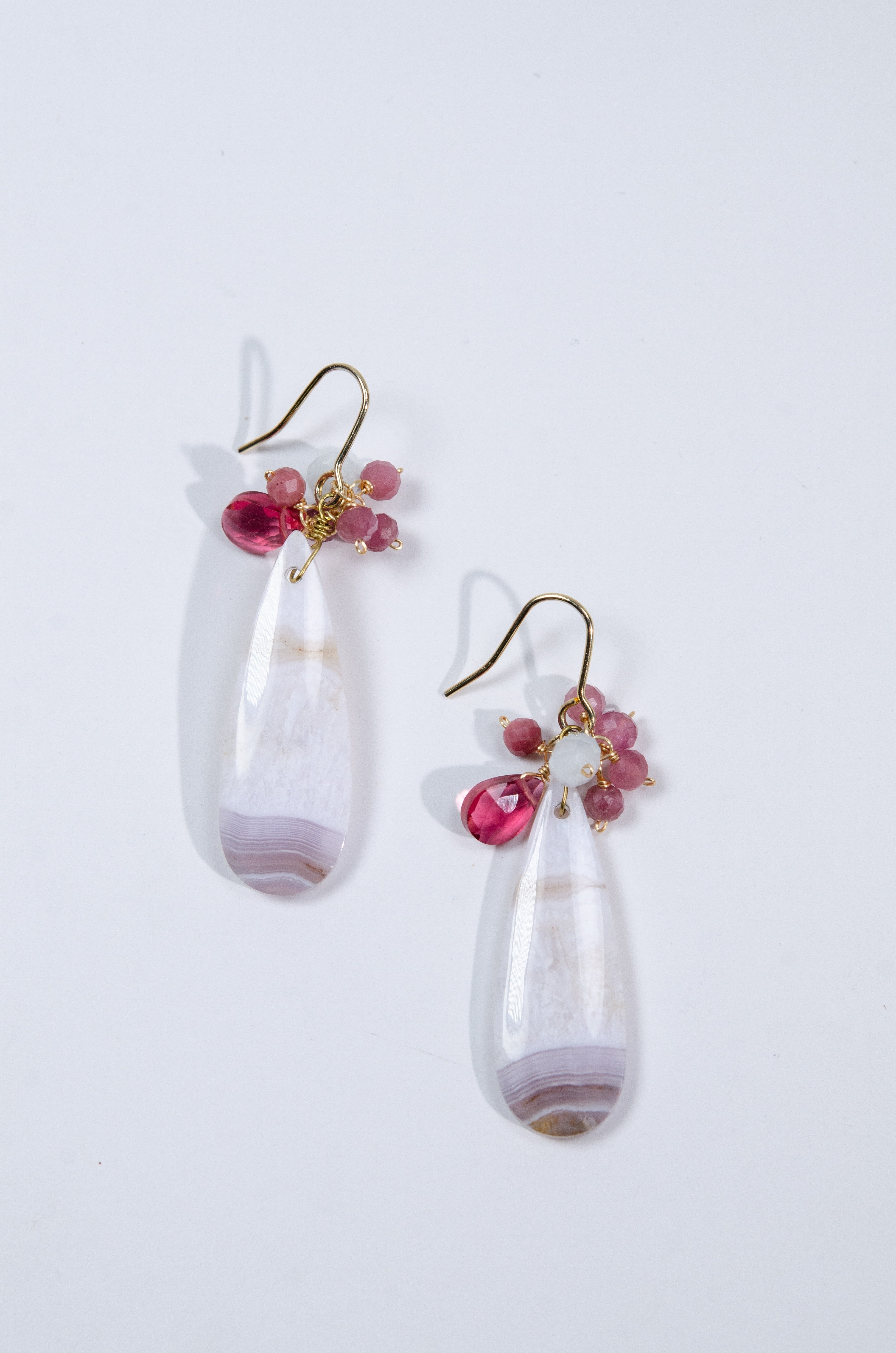 桜舞う午後の装いクォーツピンクピアス大ぶりドアクセサリー