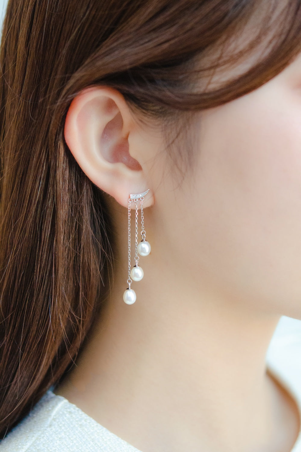 洗練シンプルな淡水三連パールピアス