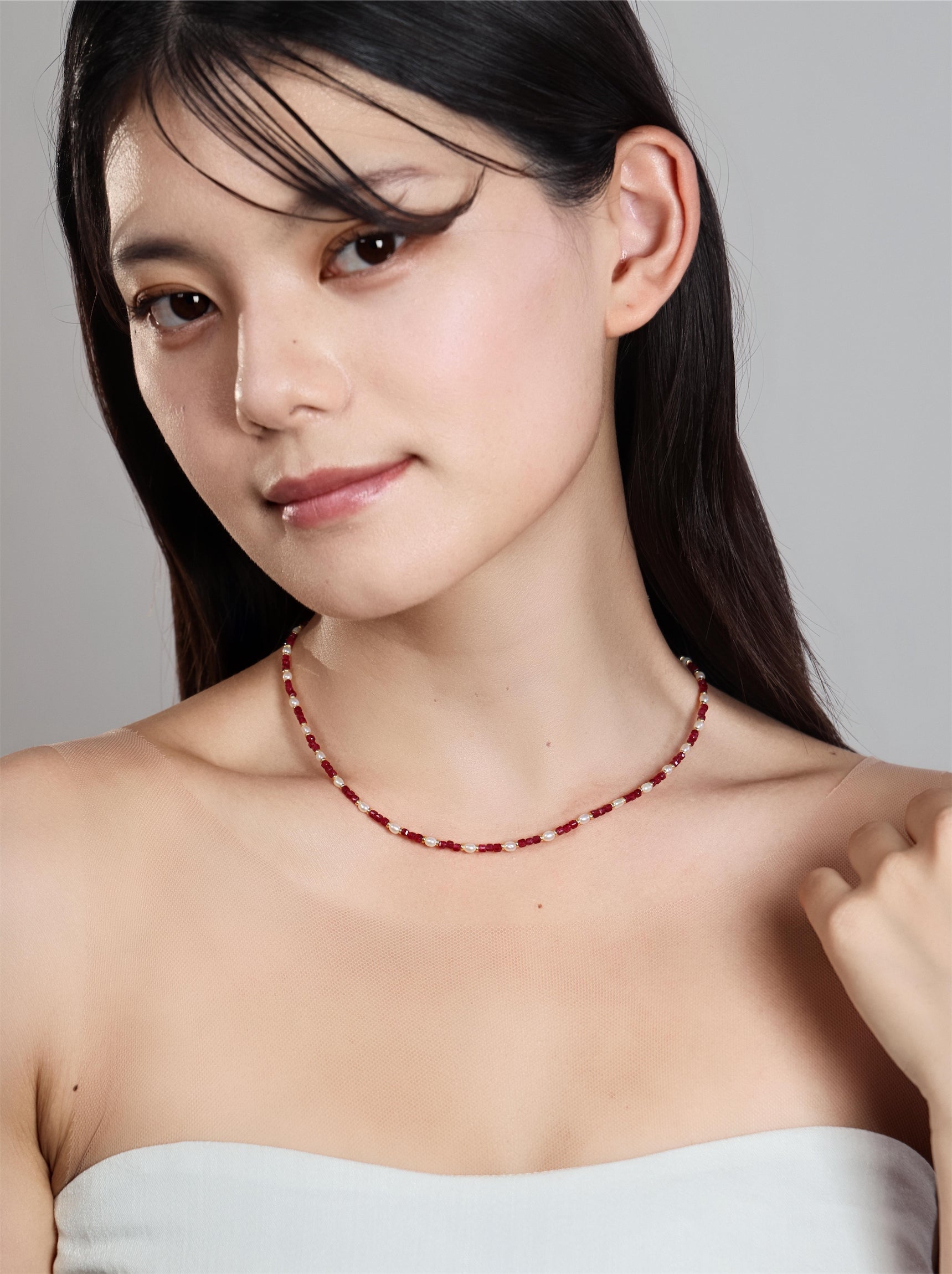 【Ruby】インプレッションストーン×淡水パールのデザインネックレス ルビー & 淡水パール ネックレス – LUCINE