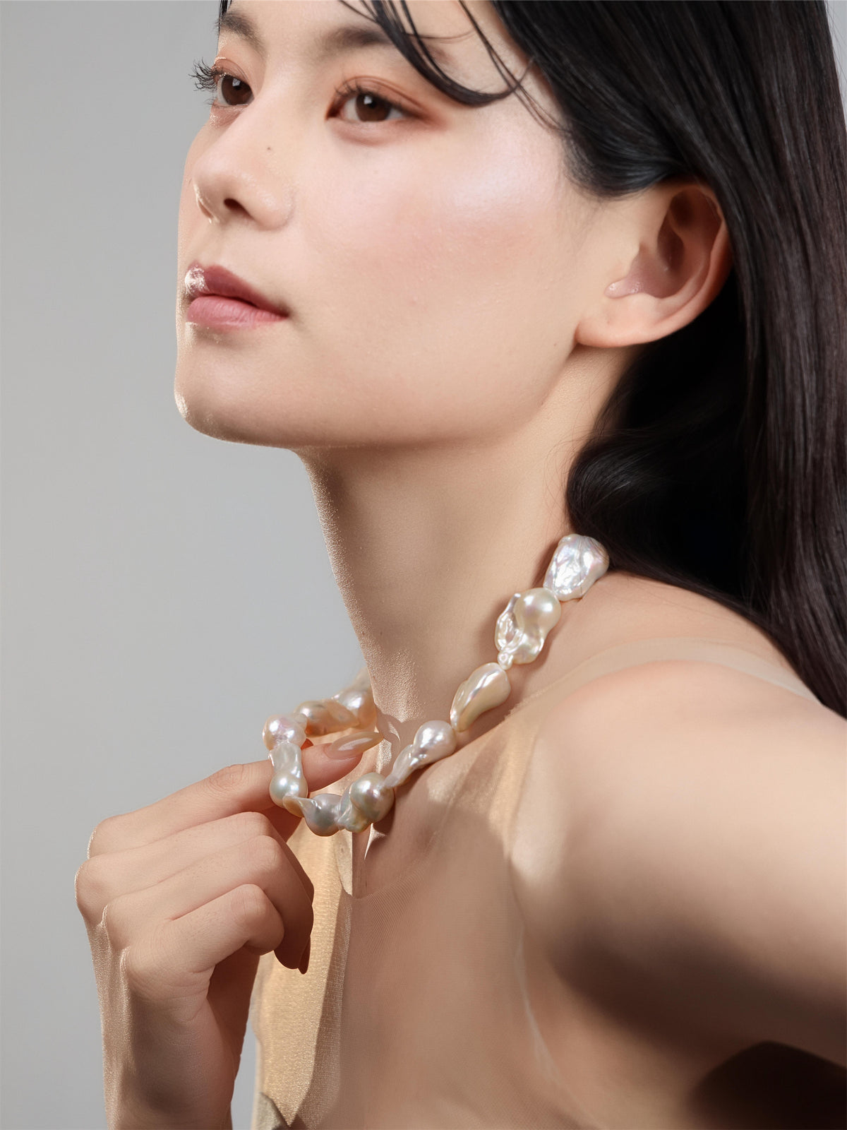 大粒 淡水バロックパール ネックレス〈唯一無二の輝き〉- 有機的なフォルムの連なり 14kgf
