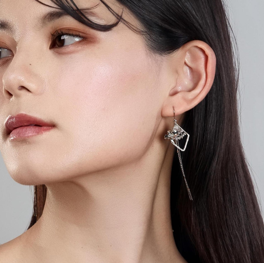 EAR