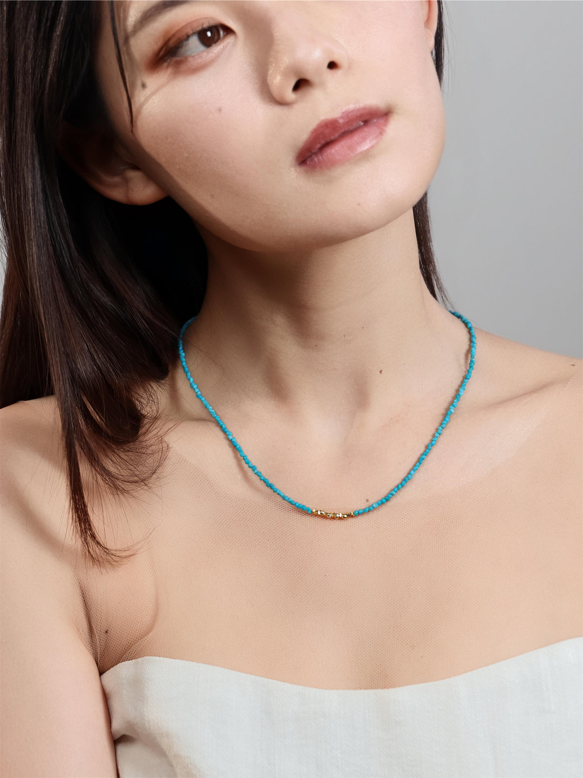 ターコイズ ネックレス〈空と水のあわいを、首もとに〉14KGF ゴールドビーズ ／ 12月誕生石 ユニセックス｜神戸アトリエ LUCINE