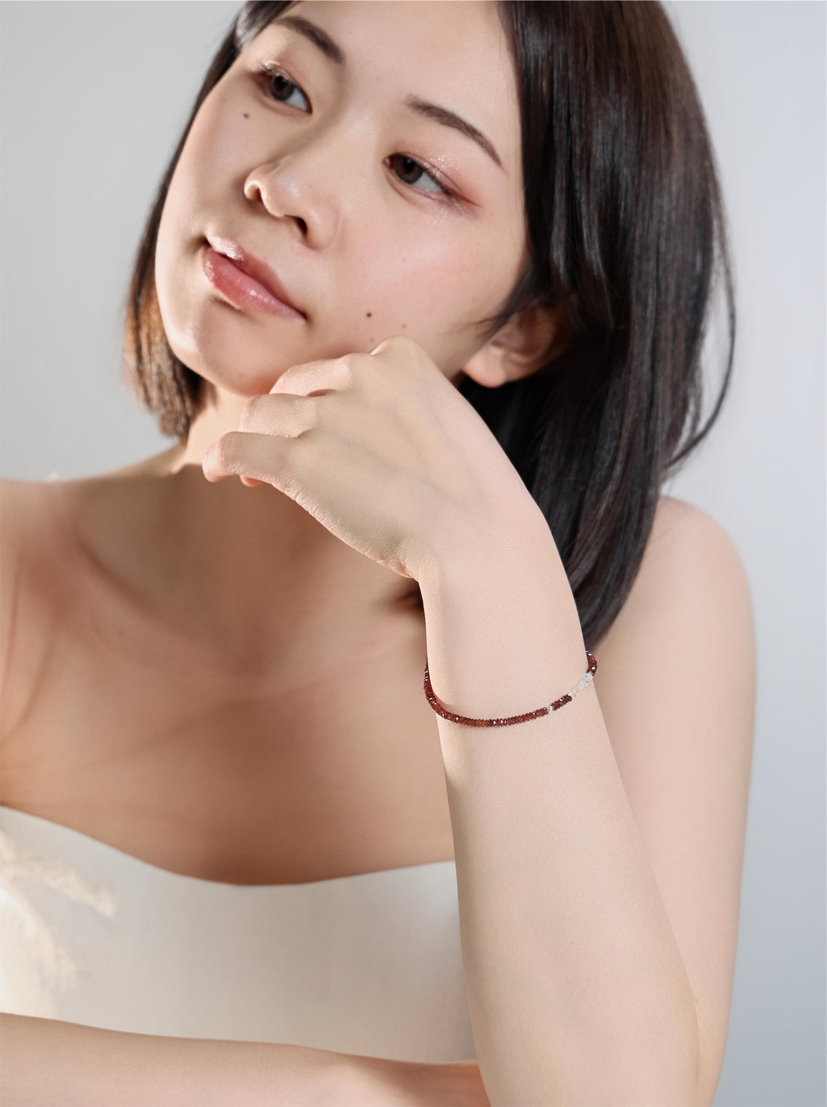 ガーネット ブレスレット〈実りの石〉華奢一連 ／ アジャスター付き・1月誕生石