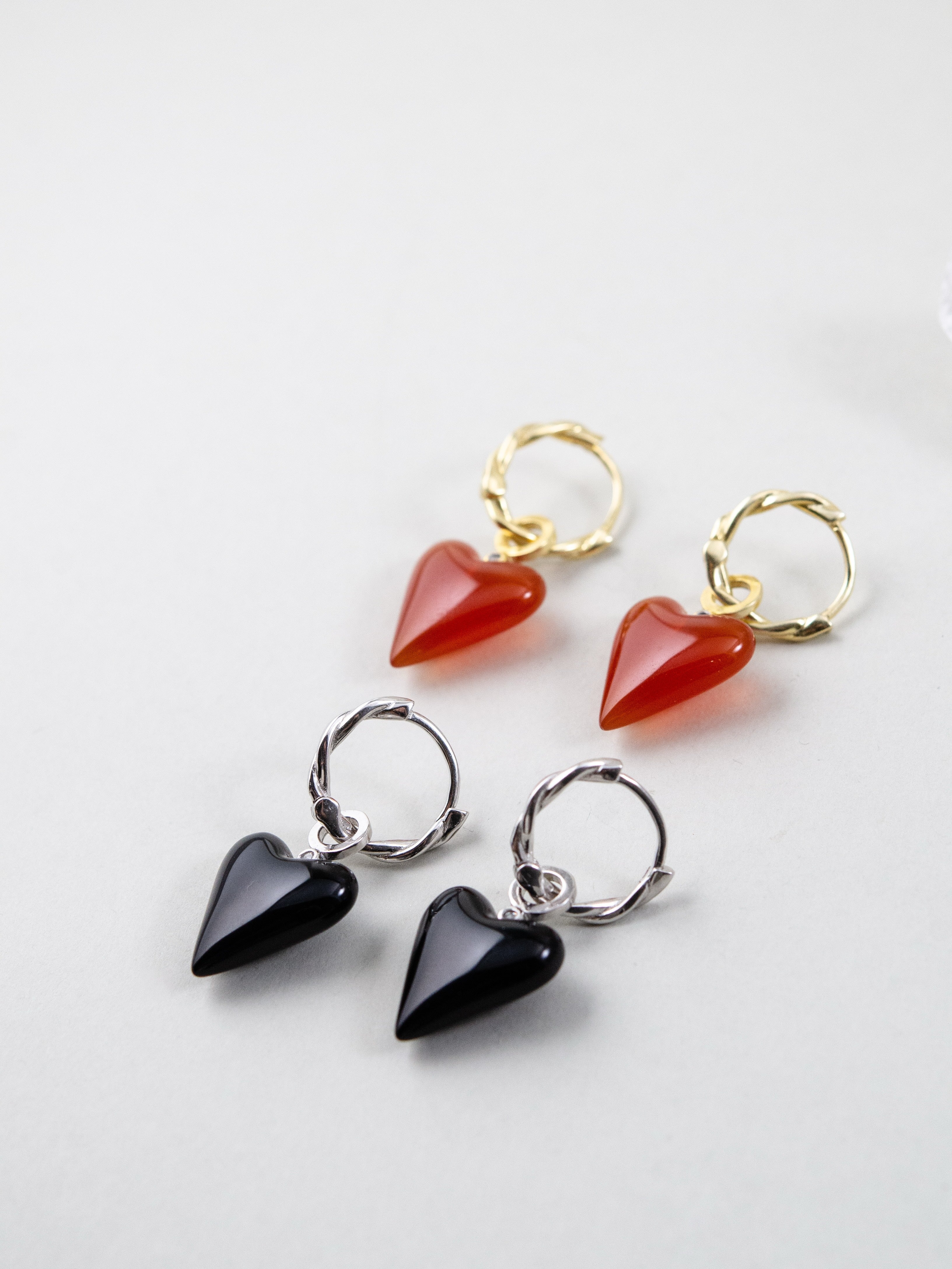 アゲート ハート フープ ピアス 大人可愛い赤と黒 SV925 天然石 ペア