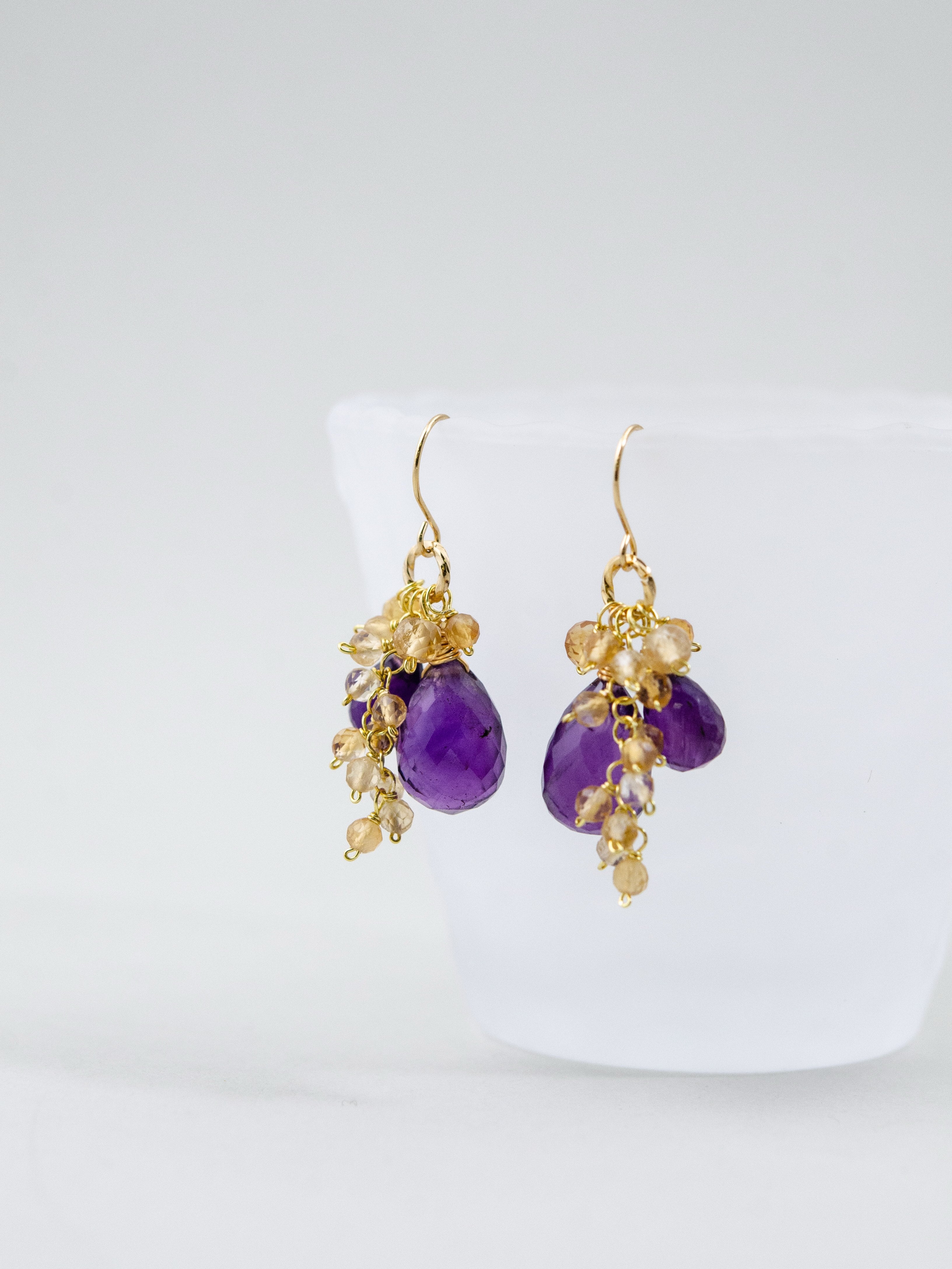 アメジスト & シトリン 揺れる ピアス 高貴な紫と蜂蜜色 2月・11月誕生石