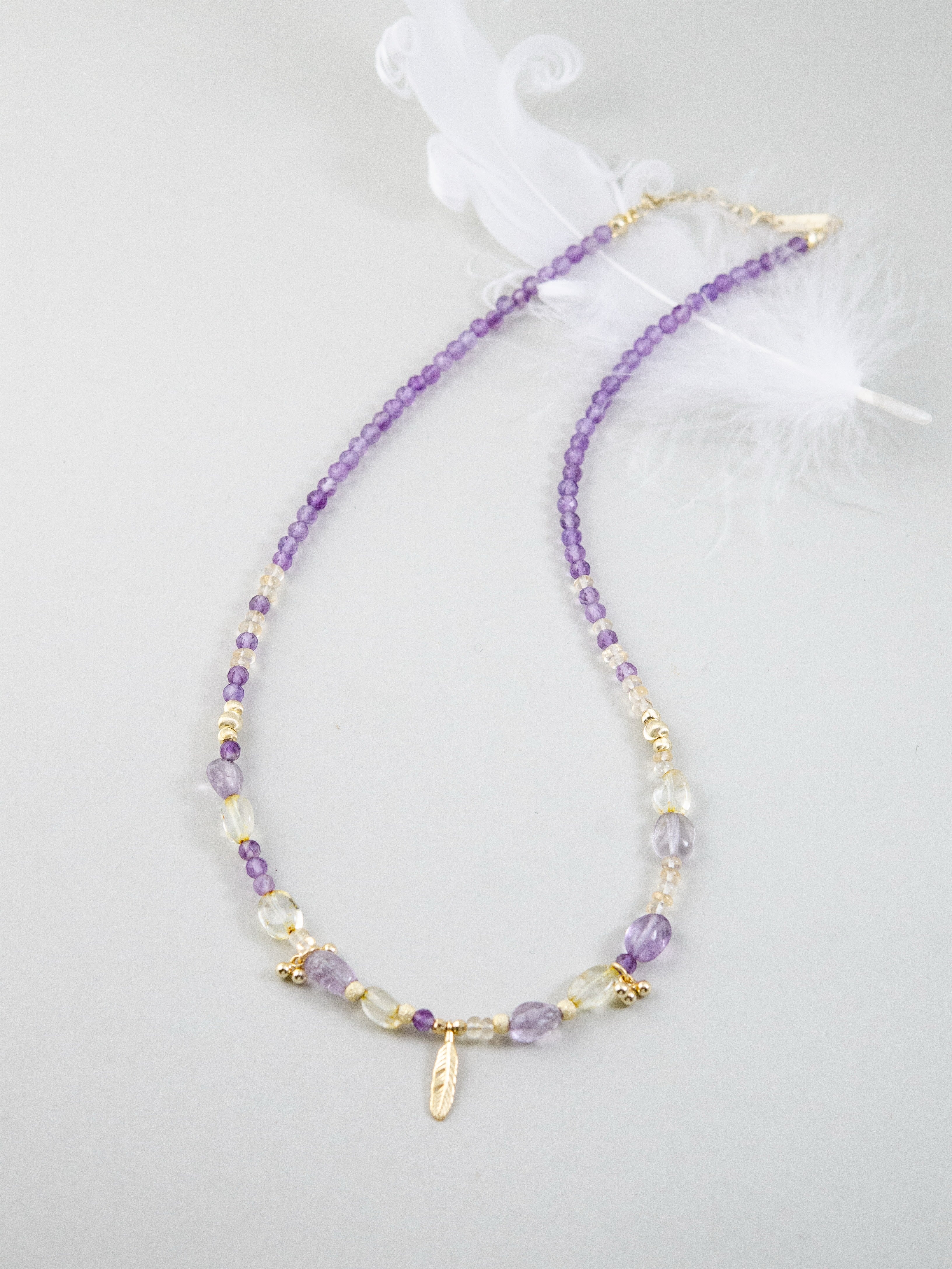 癒しの天然石ネックレス アメジストとシトリン フェザーモチーフ