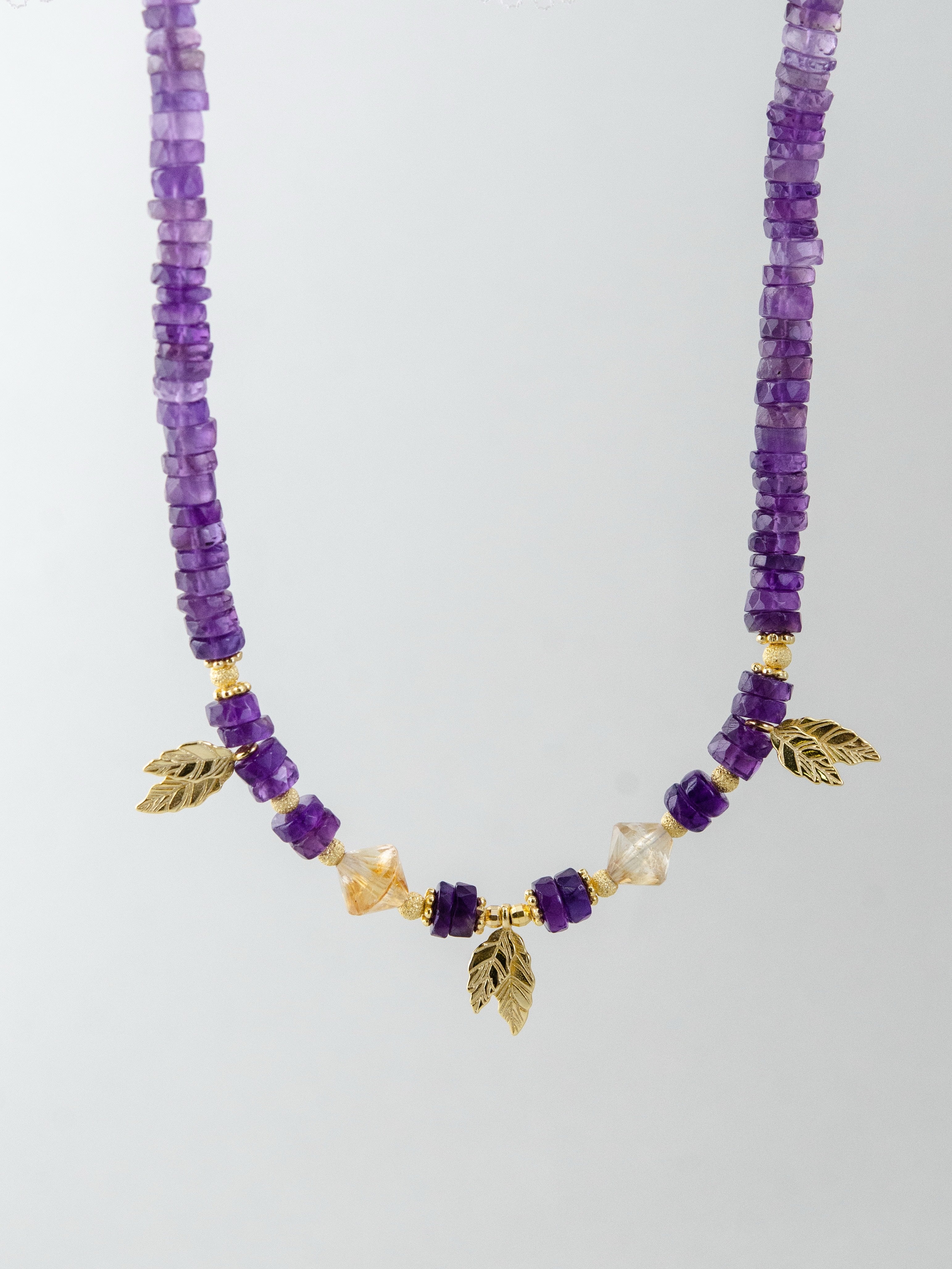 アメジスト ネックレス 吊り下げ画像 全体のバランス