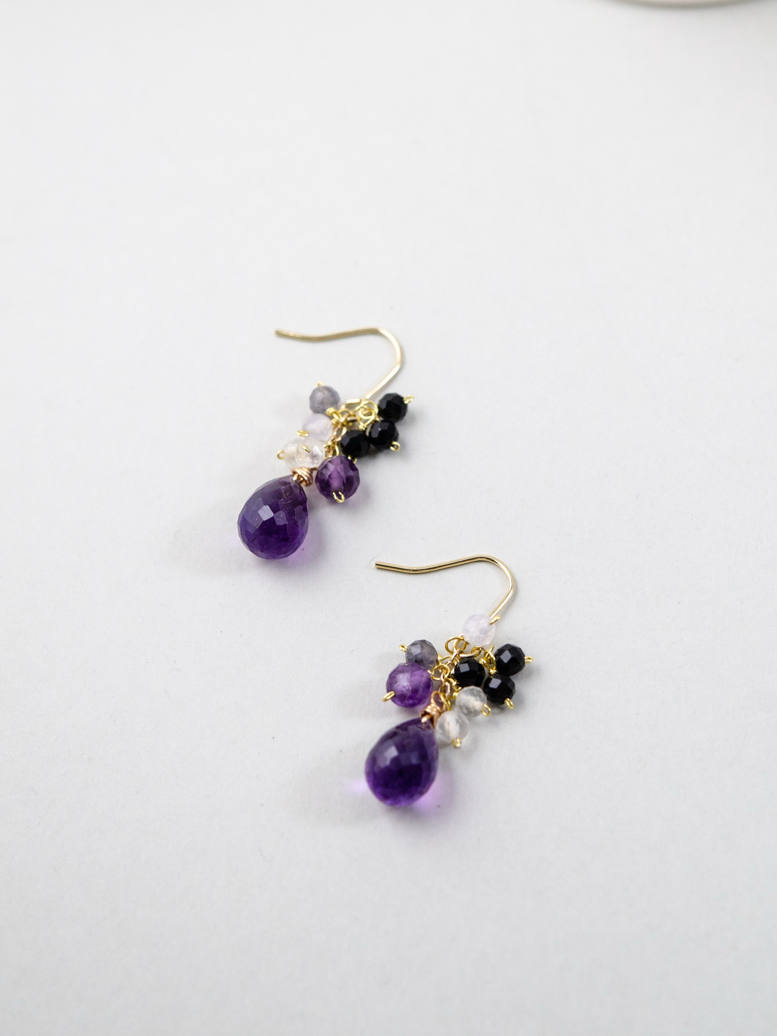 アメジスト ドロップ ピアス ペア 置き画 形状 詳細