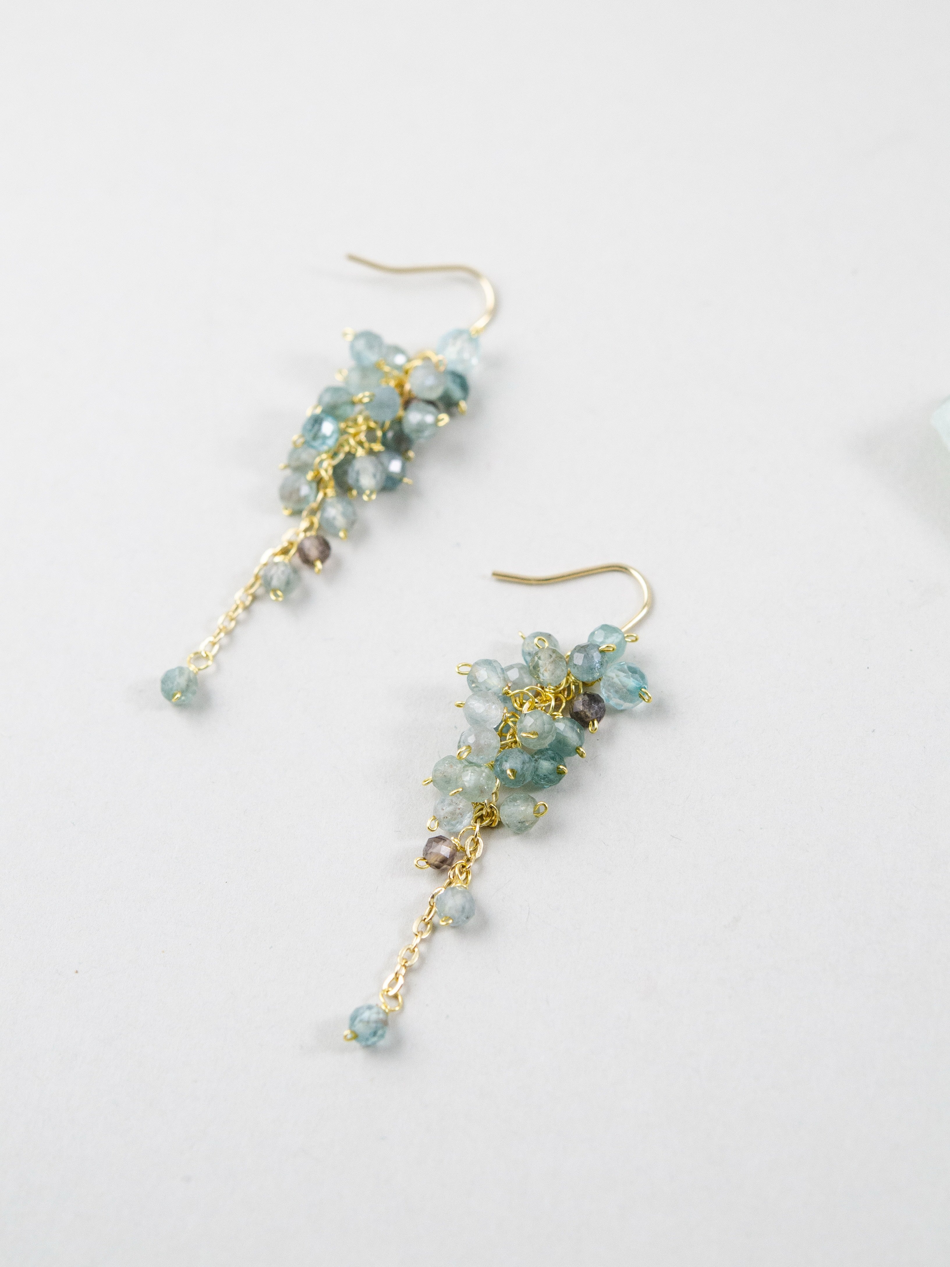 アパタイト ピアス 白背景 商品全体図 イヤリング変更可