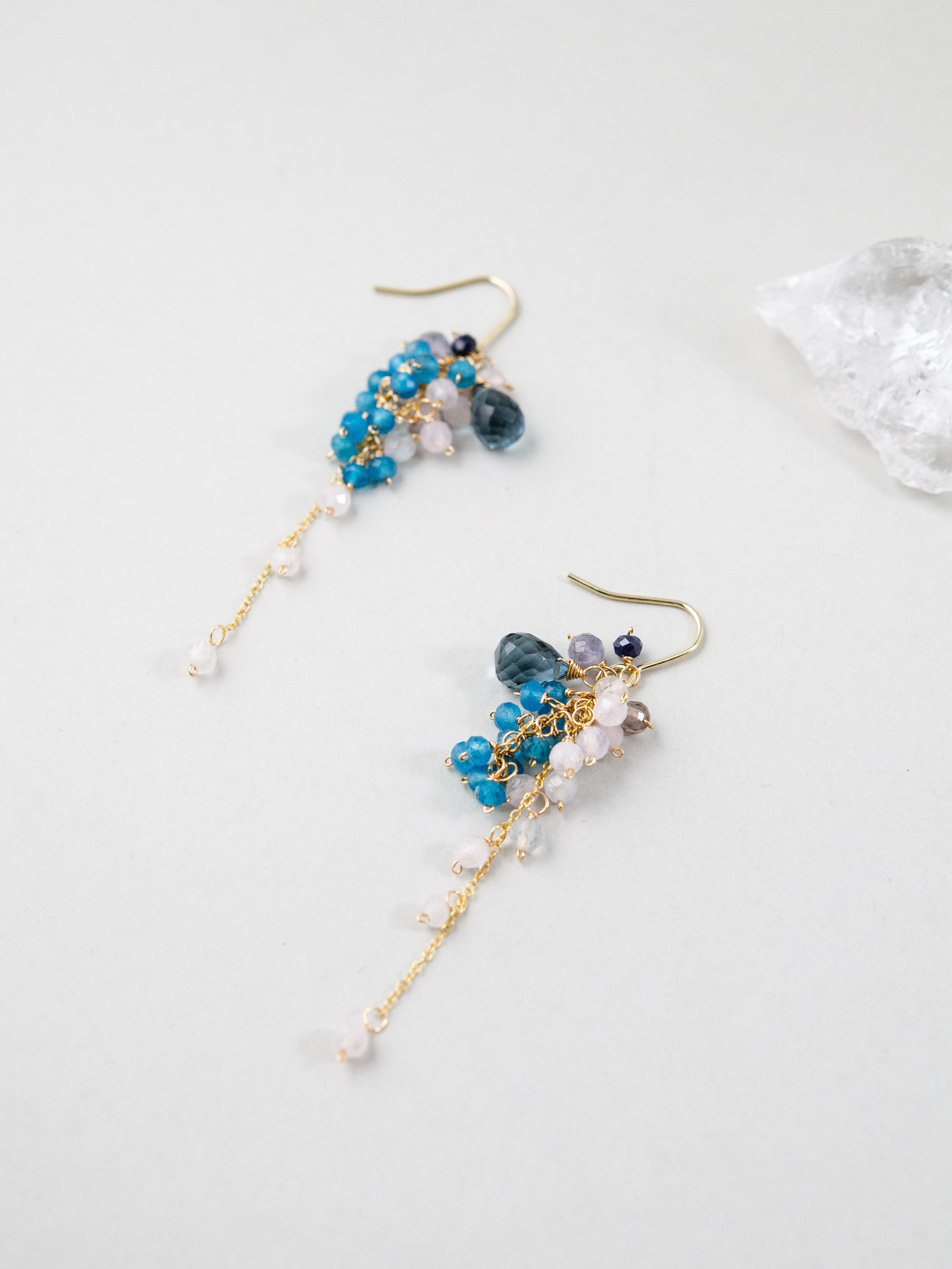 アパタイト 天然石 ピアス 置き画 青のグラデーション 14kgf