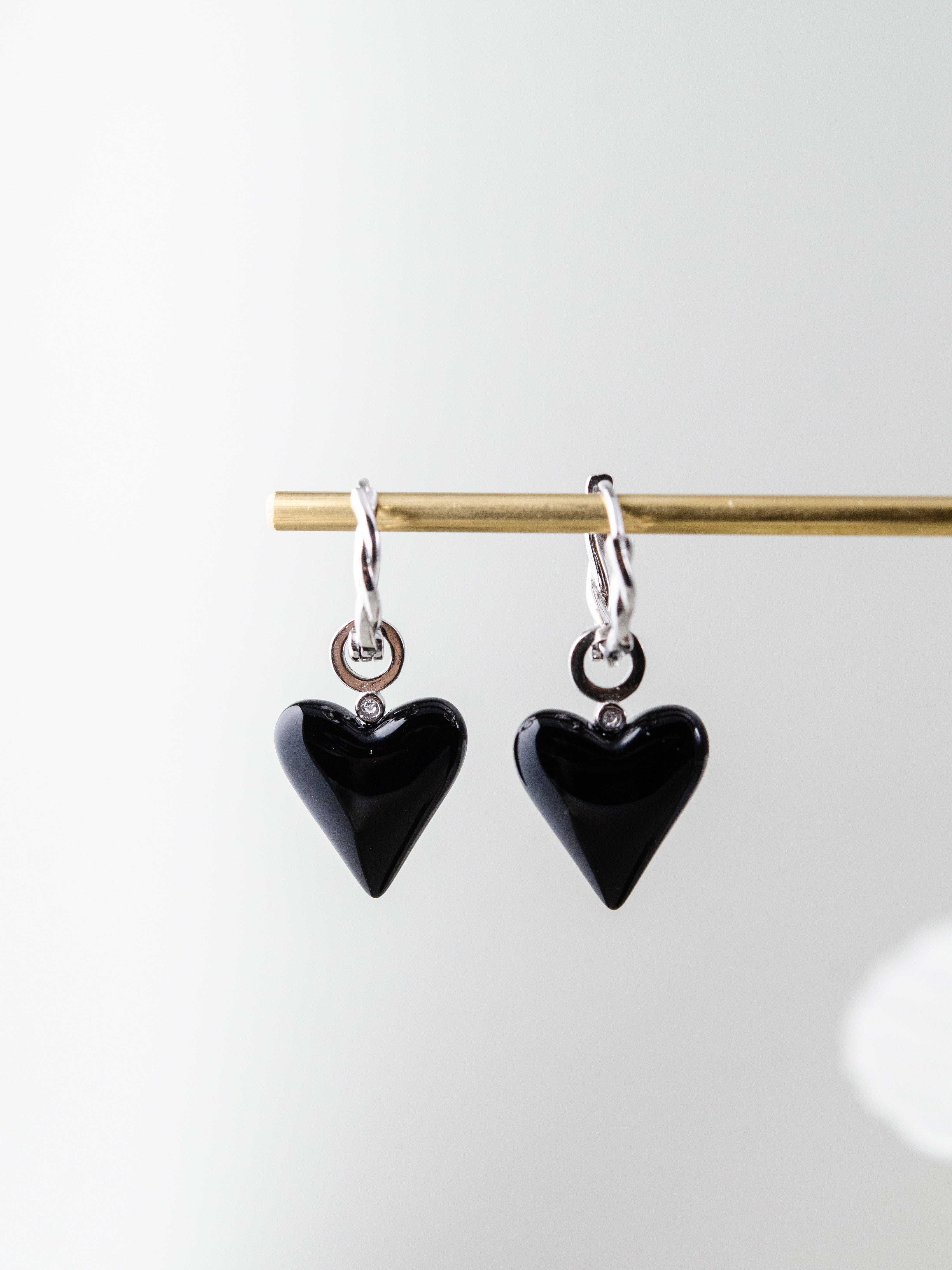 ブラックアゲート ハート ピアス 吊り画像 シルバー925 小ぶり