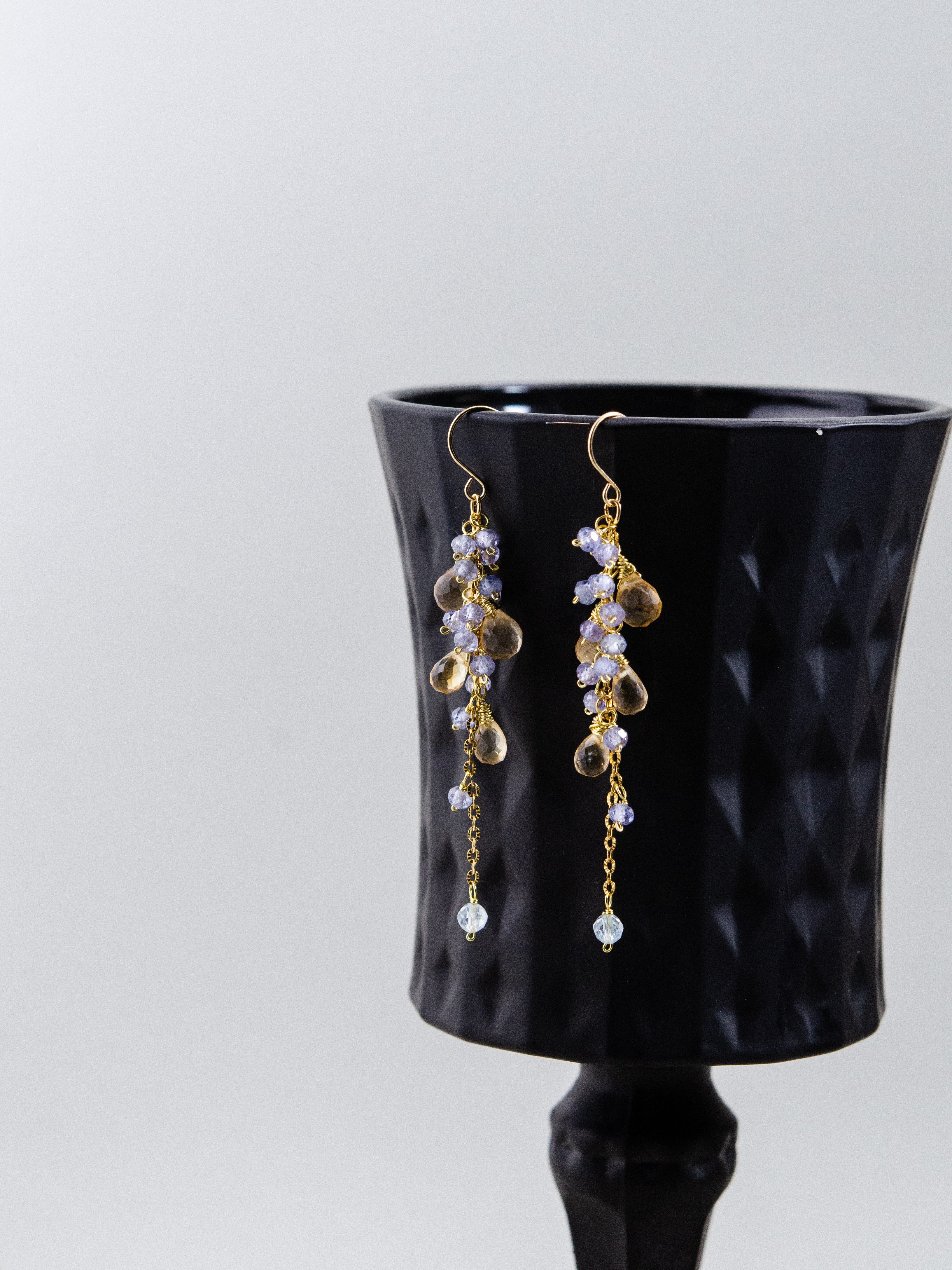 シトリン & タンザナイト 揺れる ピアス 房状デザイン 11月誕生石