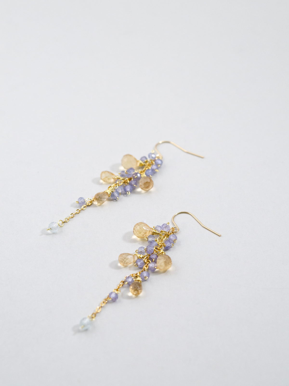 シトリン タンザナイト ピアス ペア 全体像 贅沢な輝き