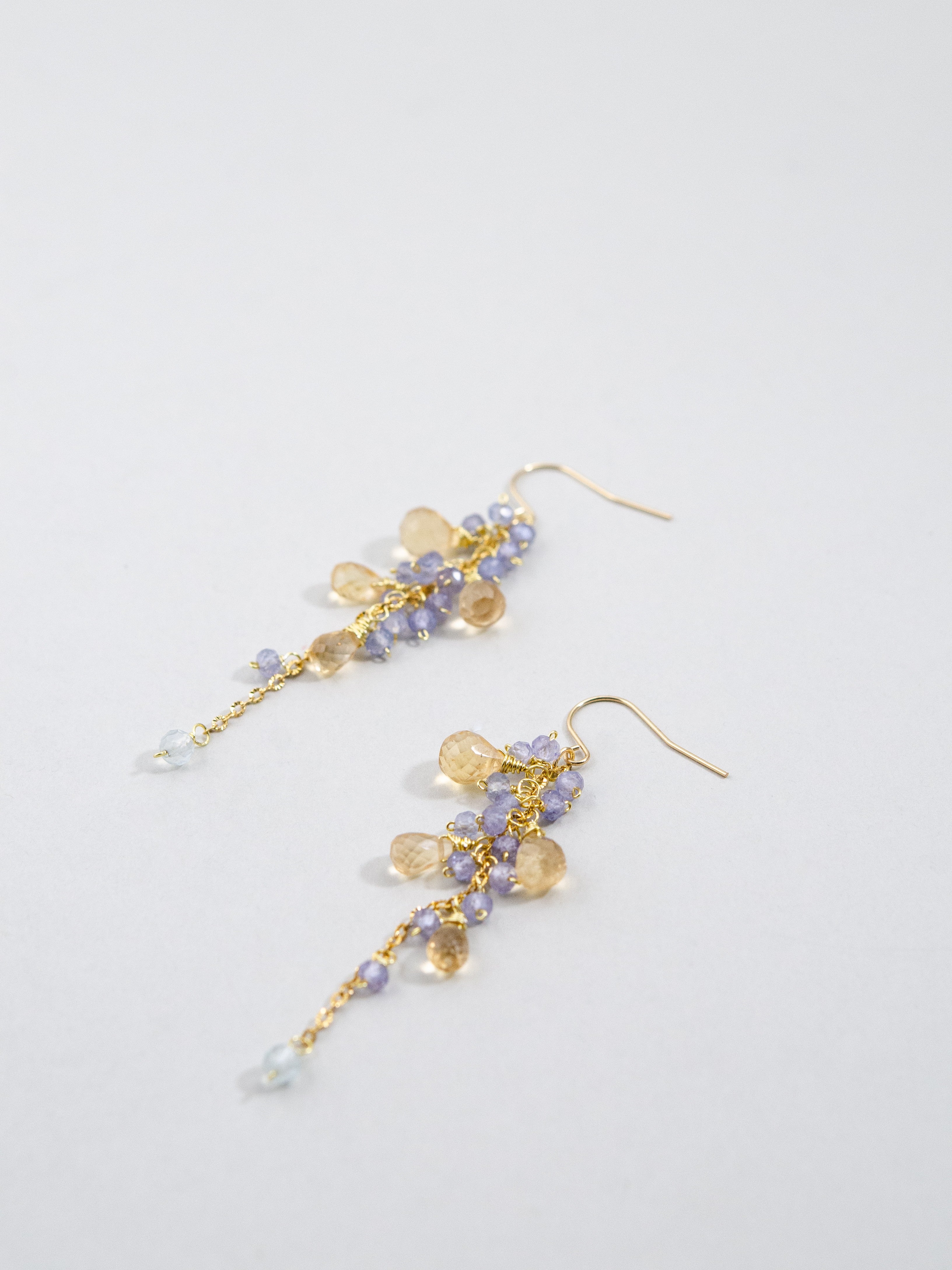 シトリン タンザナイト ピアス ペア 全体像 贅沢な輝き