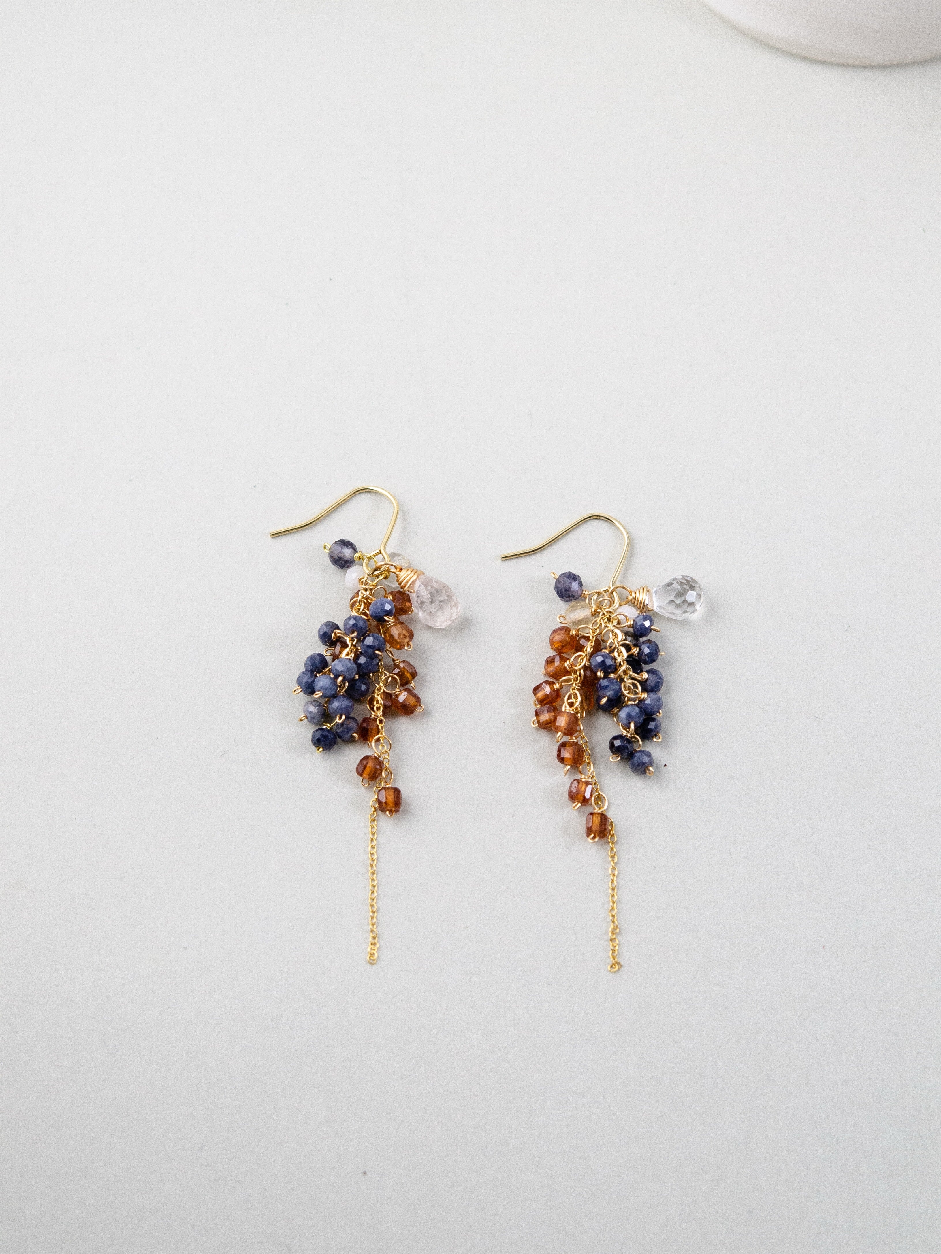 LUCINE サファイア & スペサルタイトガーネット ピアス〈夜空と太陽