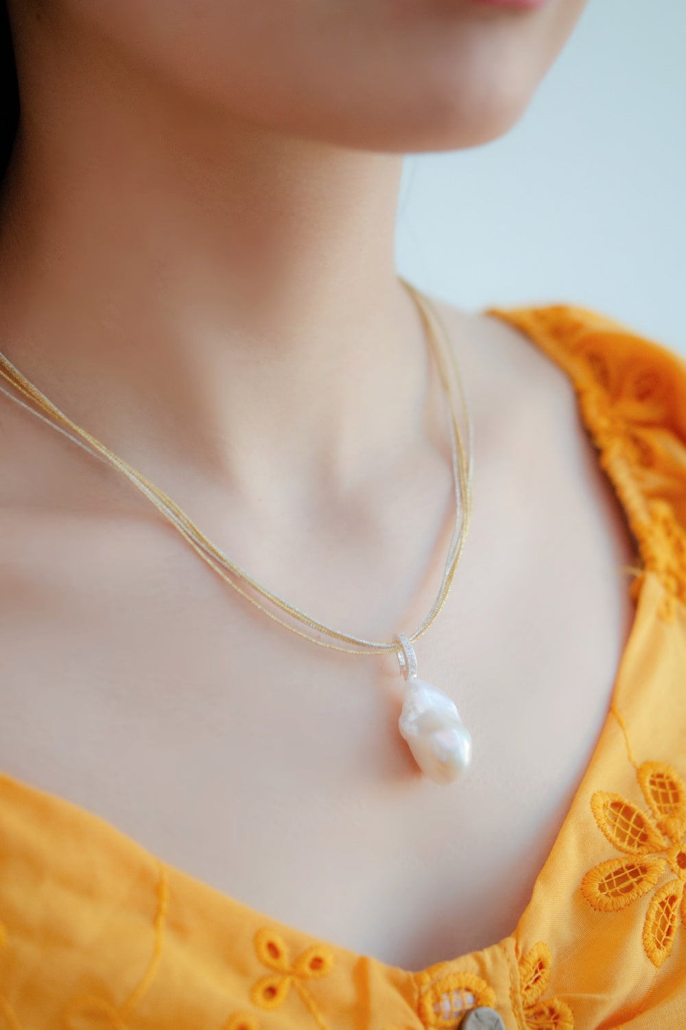 鎖骨 ネックレス 着用 サイズ感 デコルテ 美しく見せる