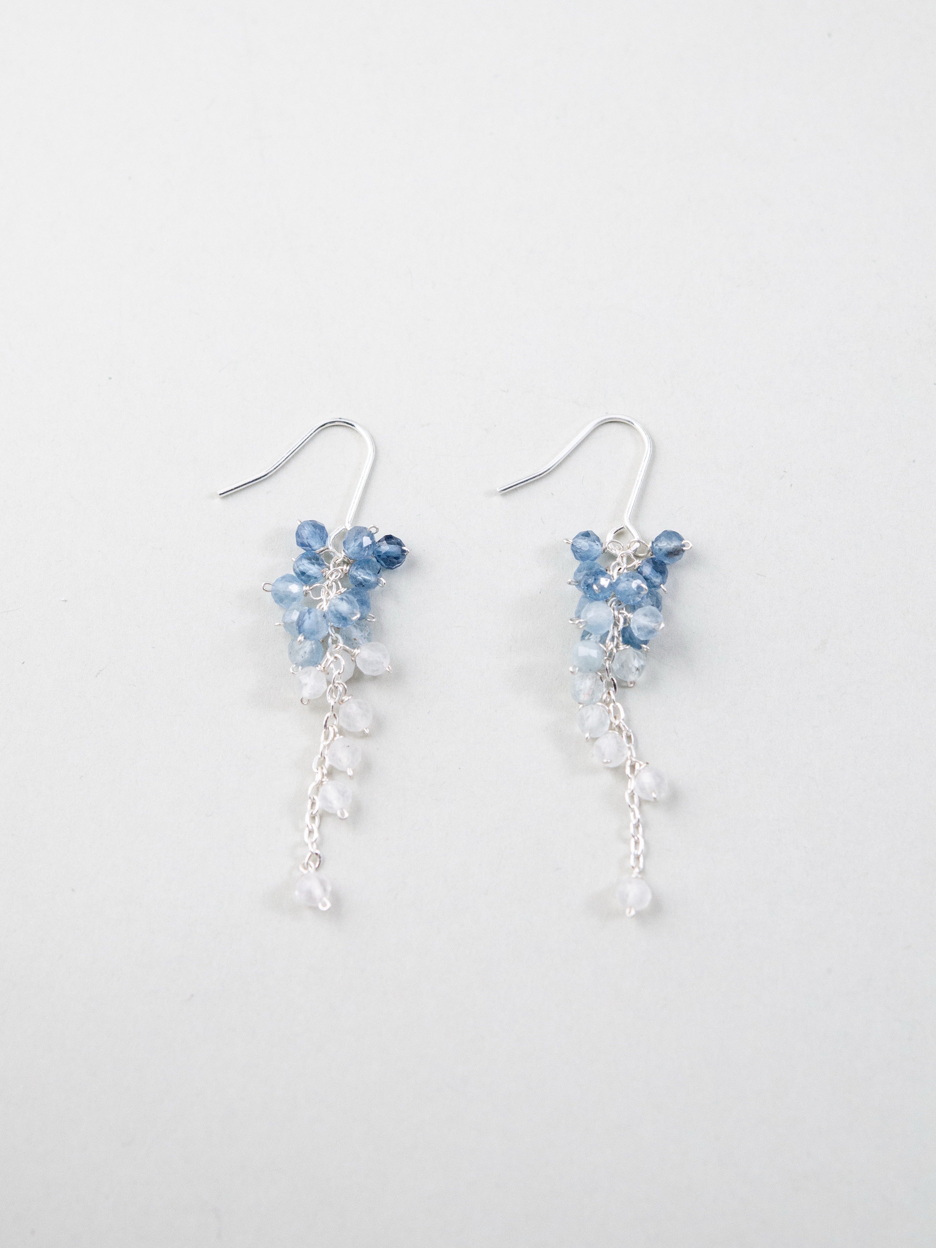 カラームーンストーン クリスタル ピアス 平置き ペア画像 SV925