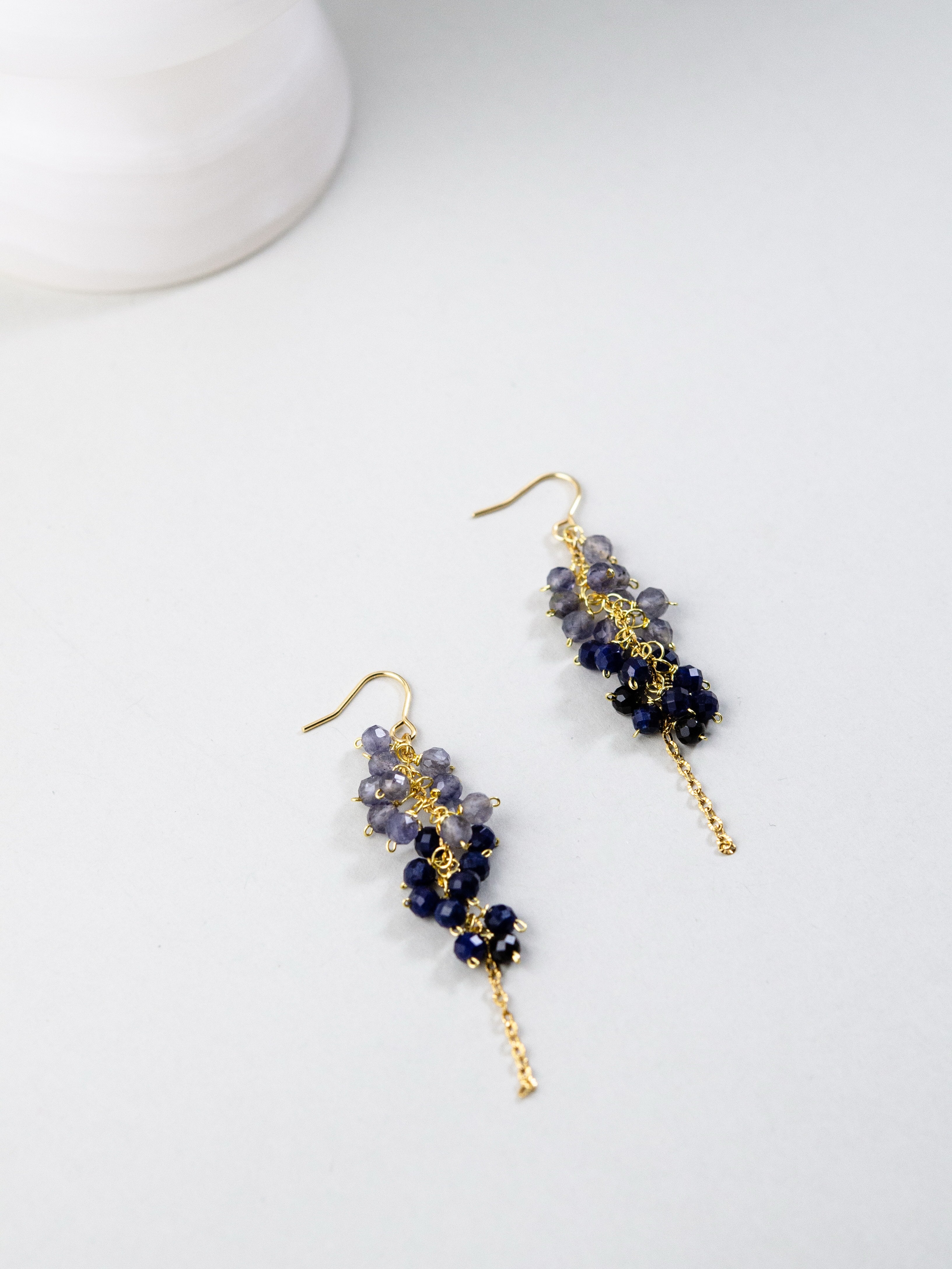 イヤリング変更可 ハンドメイド アクセサリー 紺色