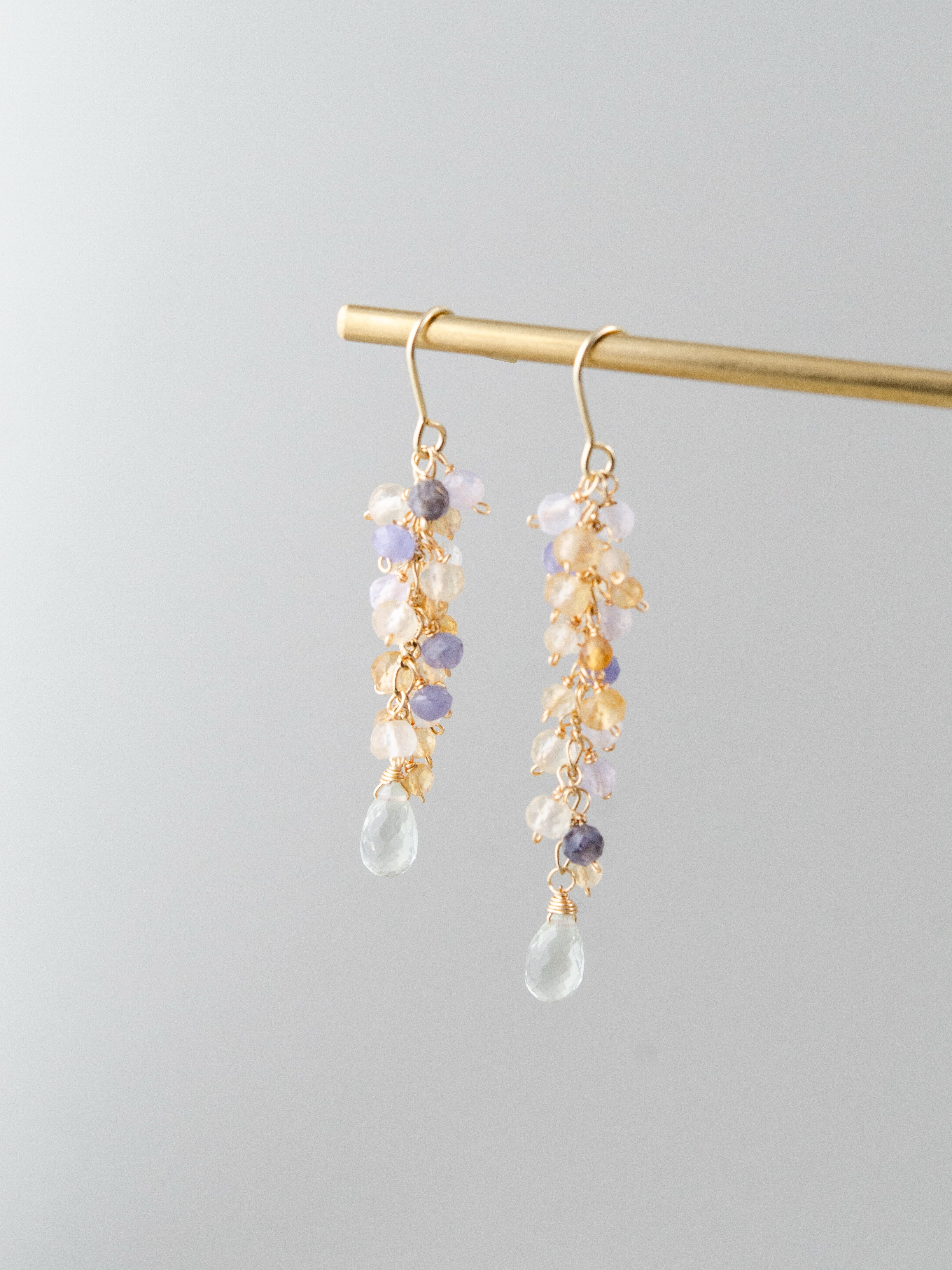 クリスタル & ラピスラズリ & ガーネット ピアス 大地の息吹 4月誕生石 14kgf