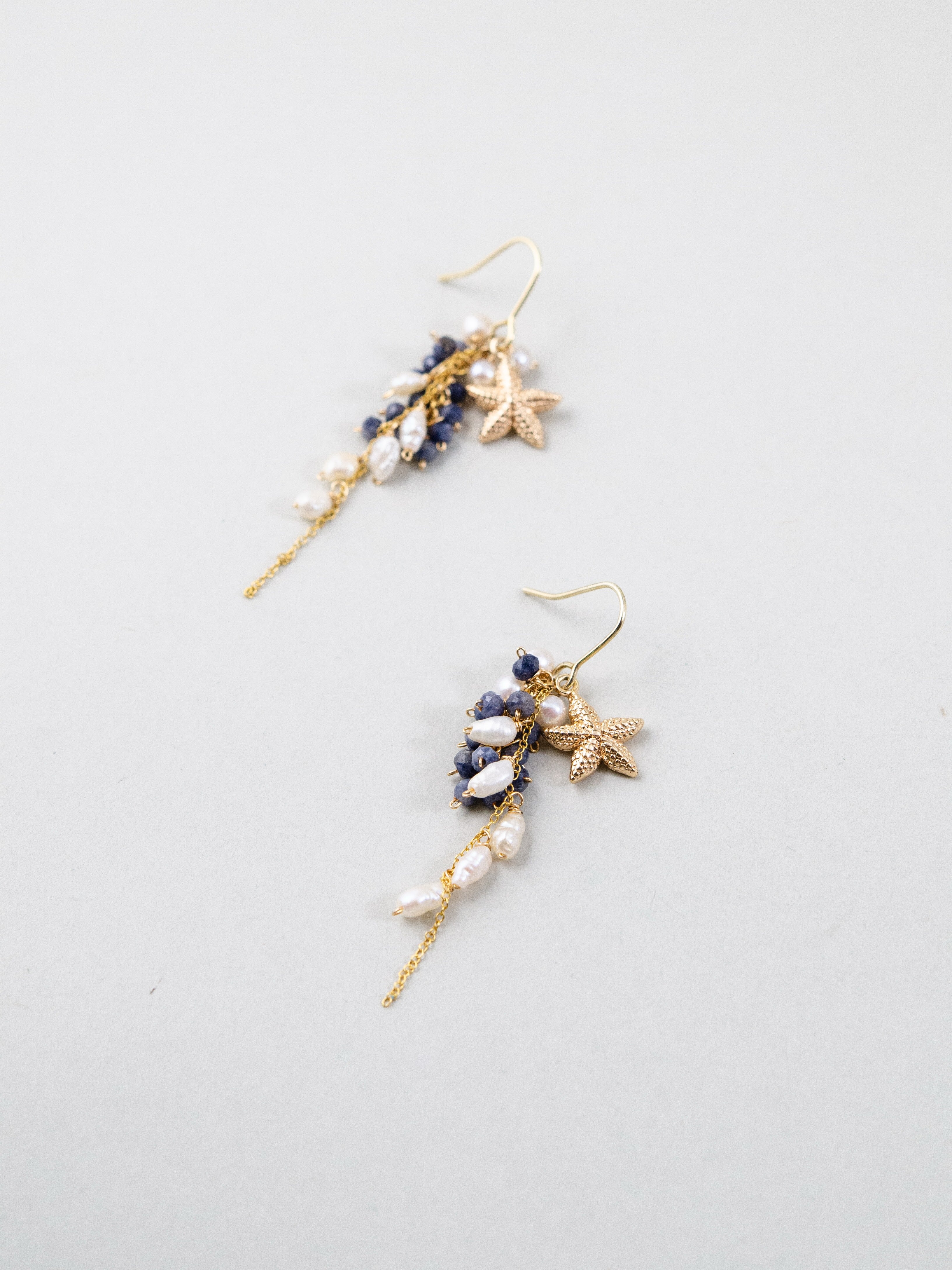 揺れる ピアス 置き画 ペア シック 大人可愛い