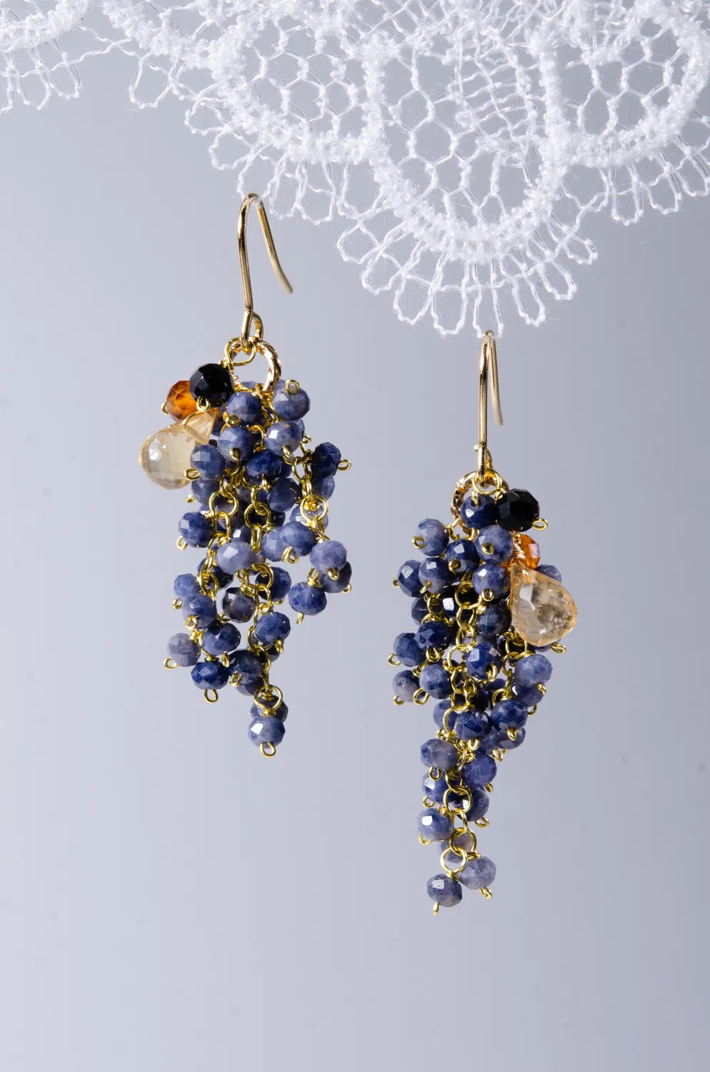 揺れる ピアス レース ディスプレイ ロマンチック 夜空