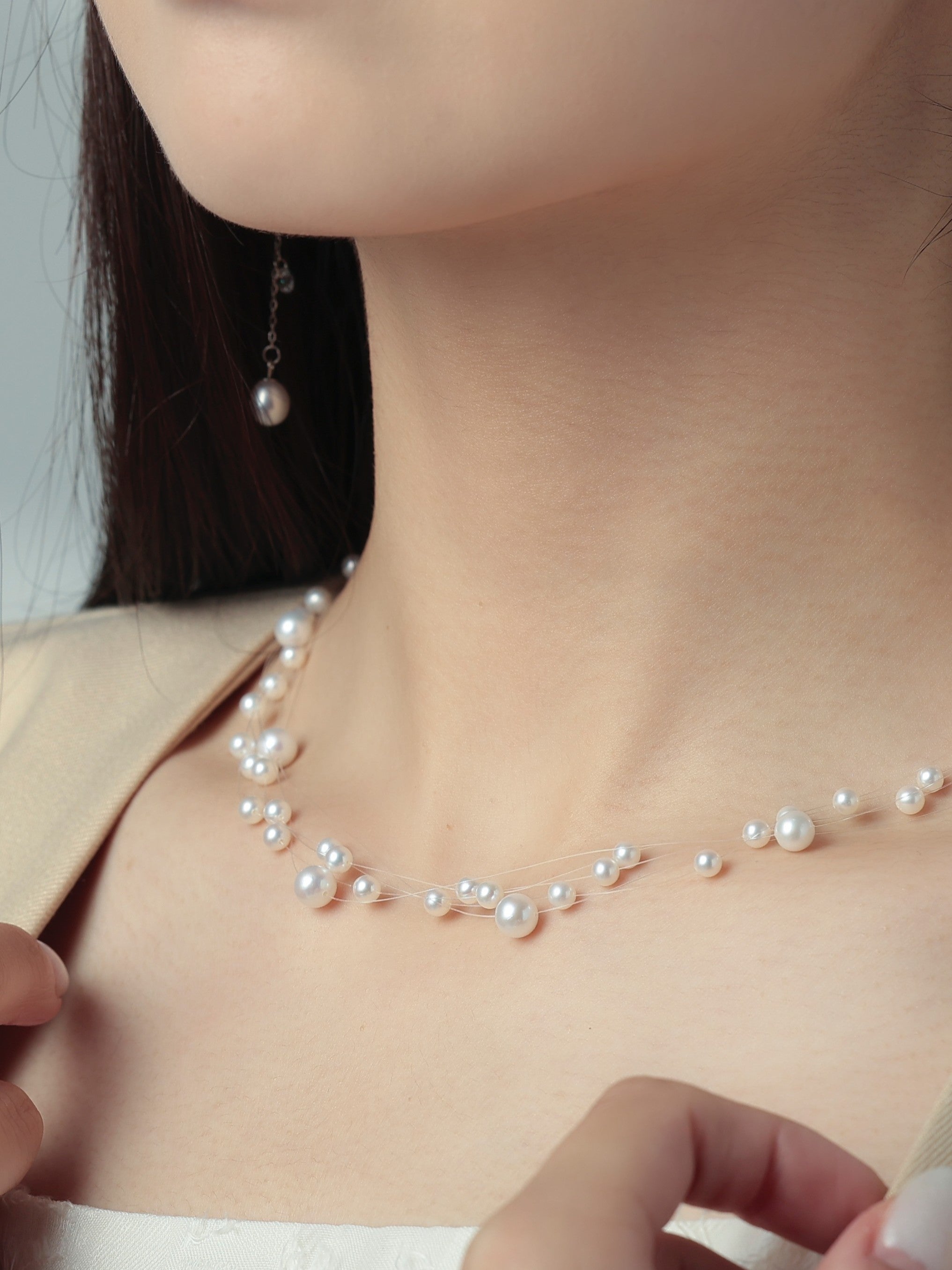 淡水パールネックレス オフィスカジュアル コーディネート着用例