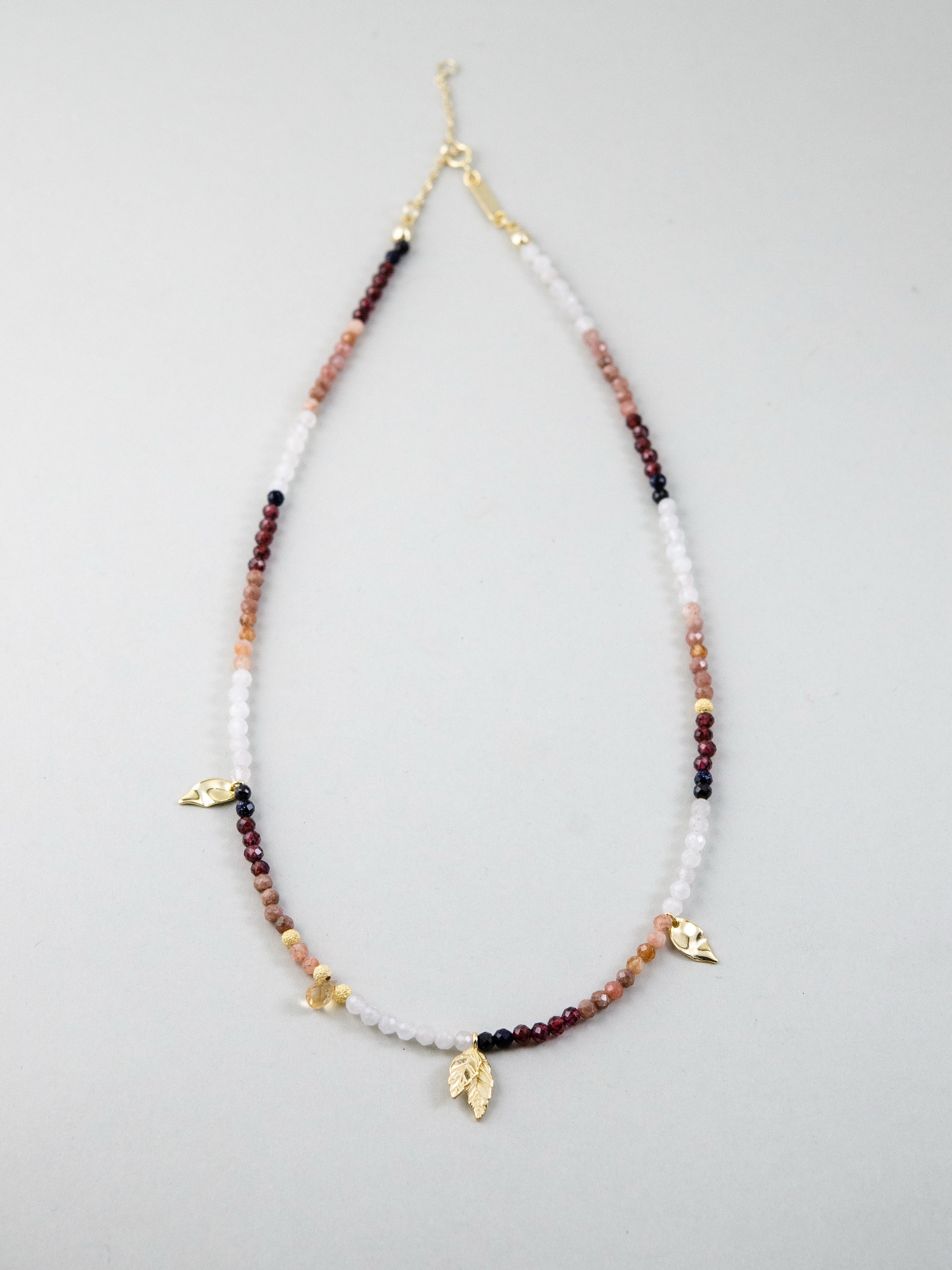 サンストーン ネックレス 平置き 全体図 K14GP ゴールド仕上げ