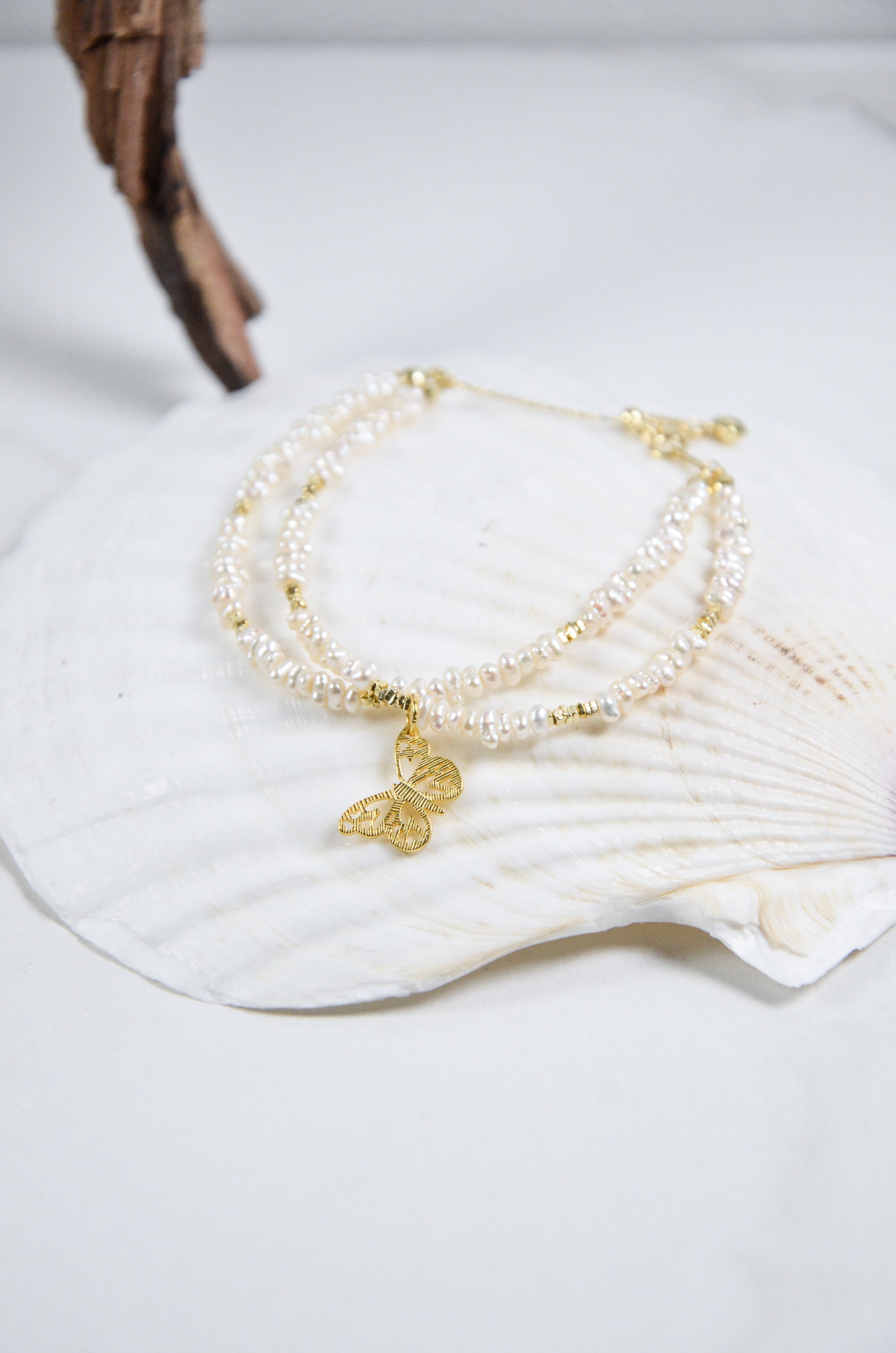 金の蝶チャーム 詳細画像 淡水パールの純白とK14GPの輝き バタフライモチーフ