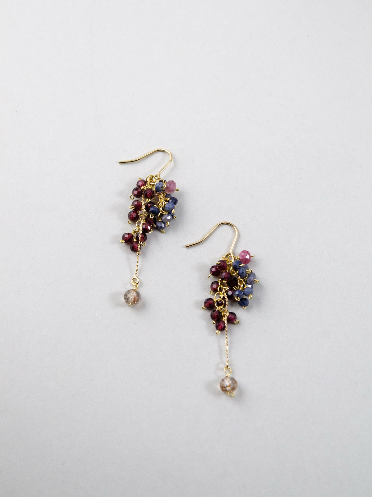 房状 ピアス 置き画 葡萄モチーフ 天然石 ハンドメイド デザイン