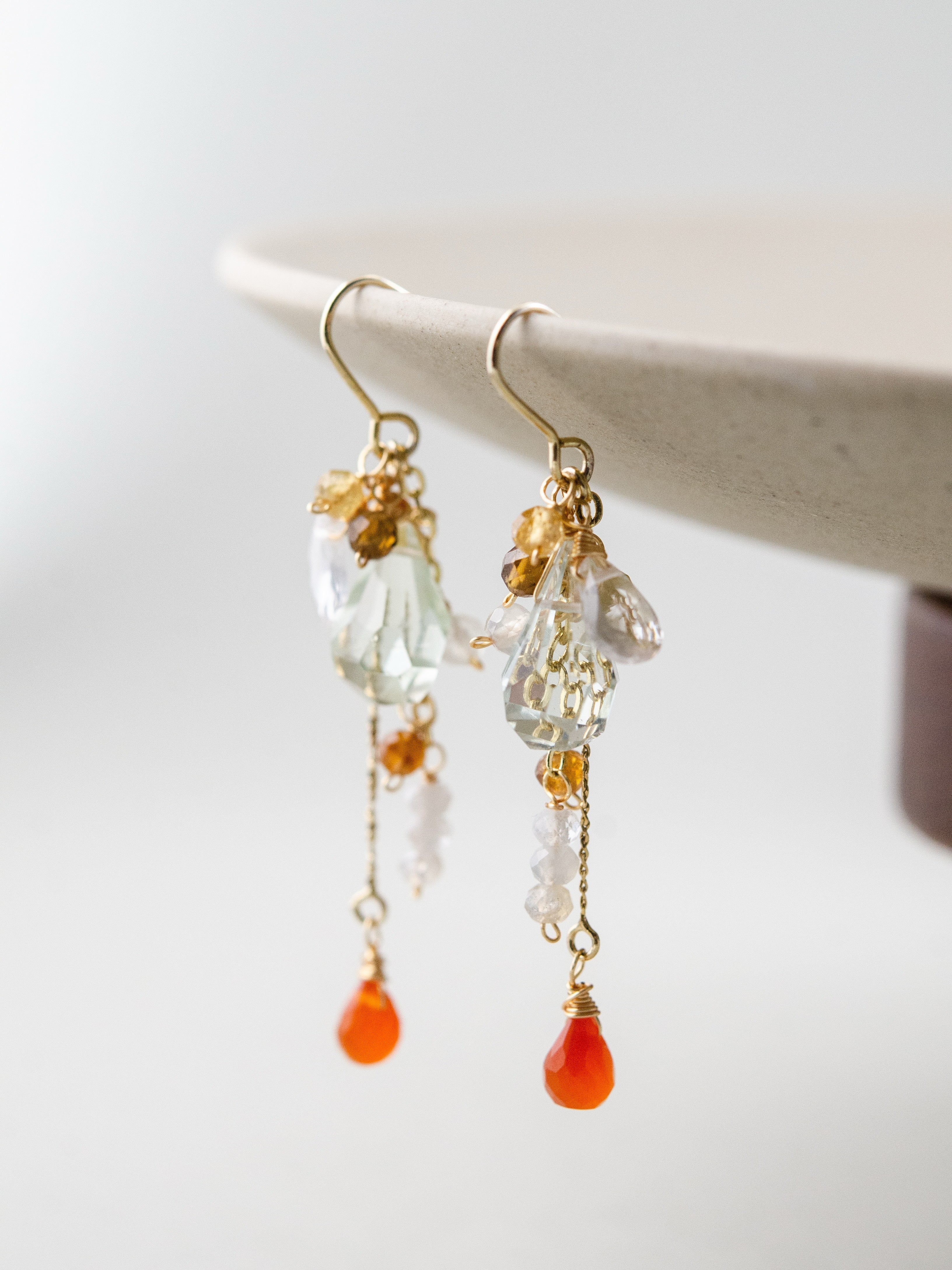 グリーンクォーツ & オレンジガーネット ピアス – LUCINE