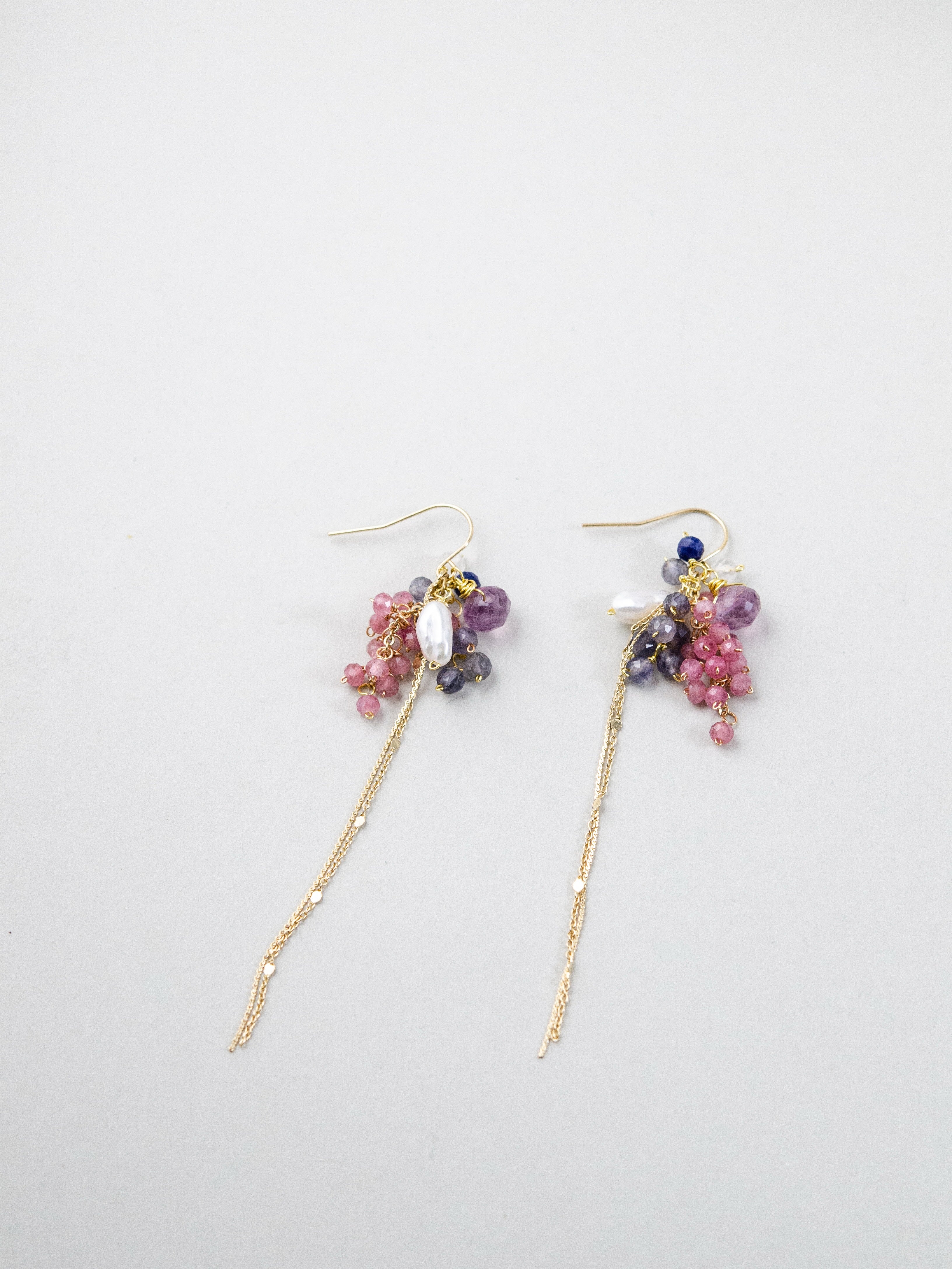 トルマリン & アイオライト & フローライト 揺れる ロングピアス