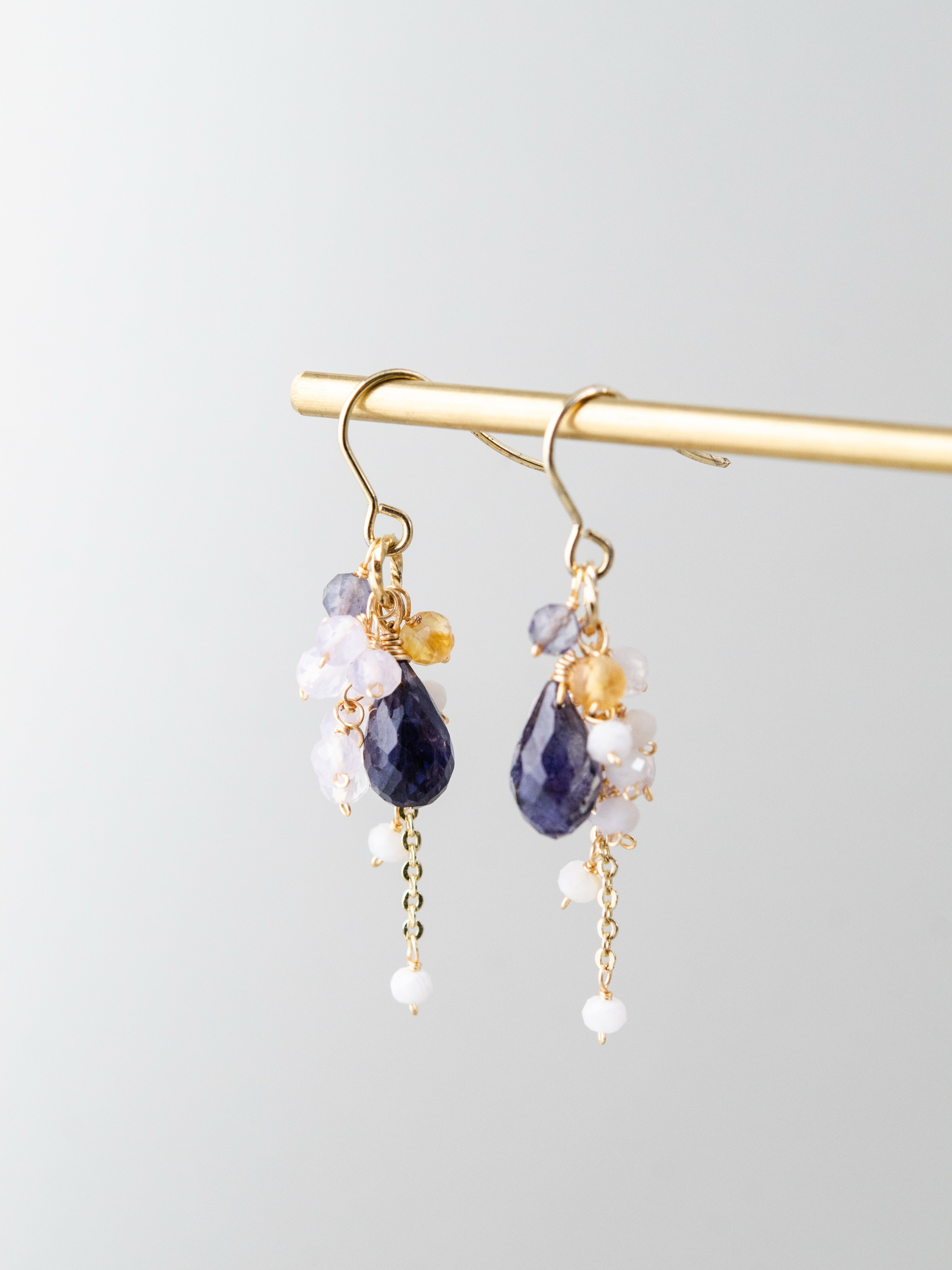 アイオライト & パープルカルセドニー ピアス 夕凪のラベンダー 9月誕生石 14kgf