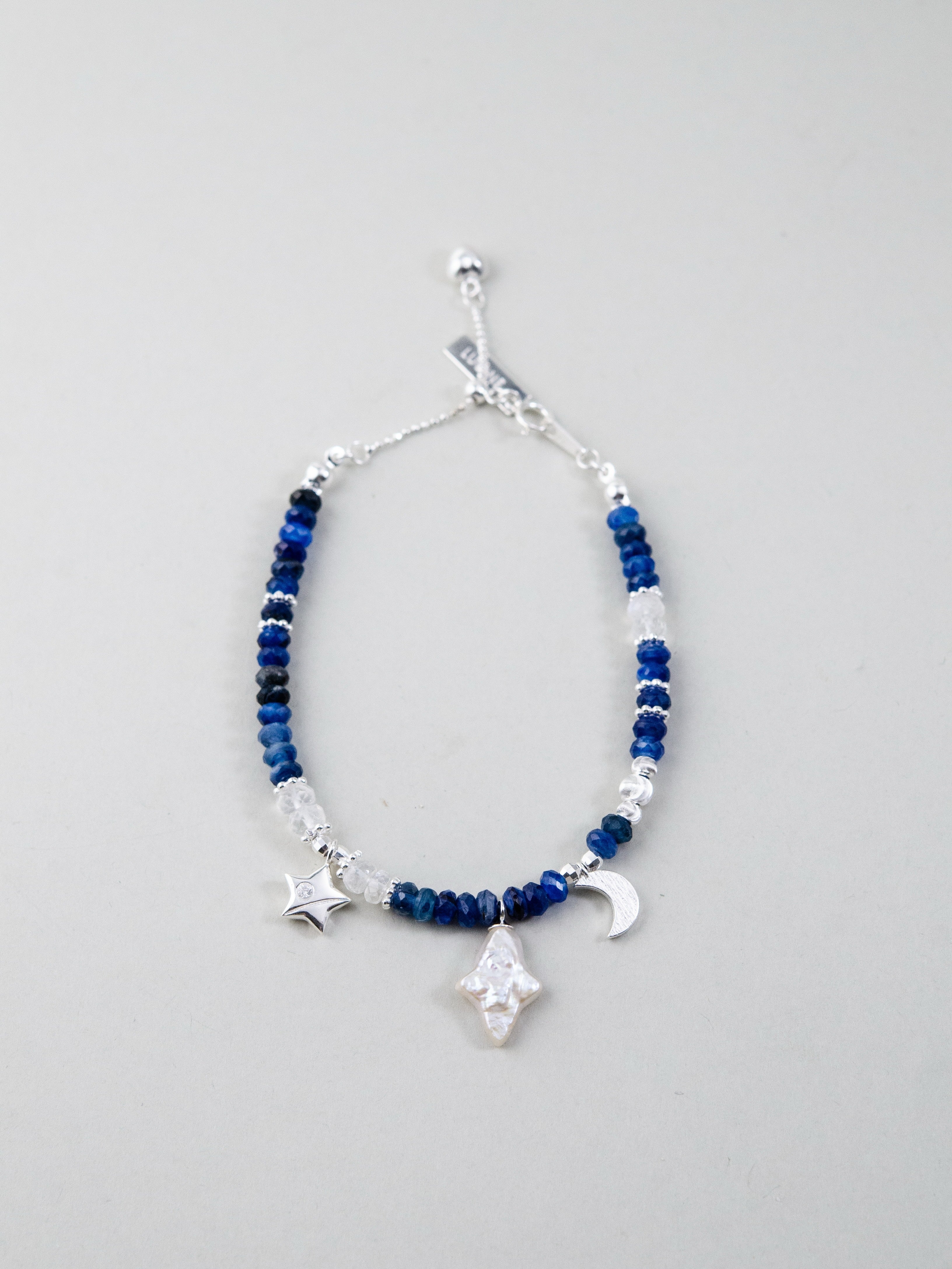 星と月のブレスレット 平置き全体図 SV925と天然石の配置