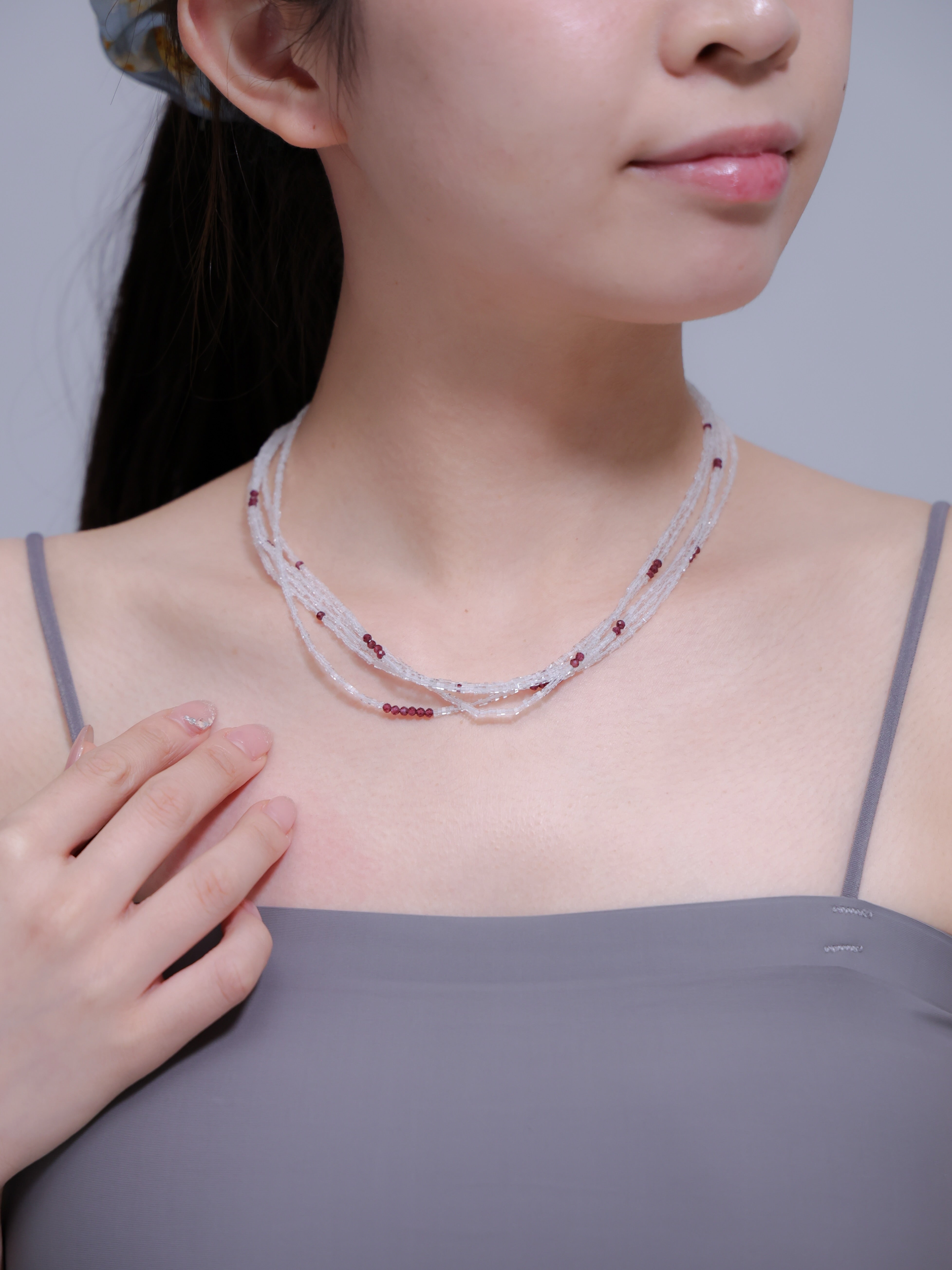 レディース アクセサリー 着画 伏し目 清楚 雰囲気