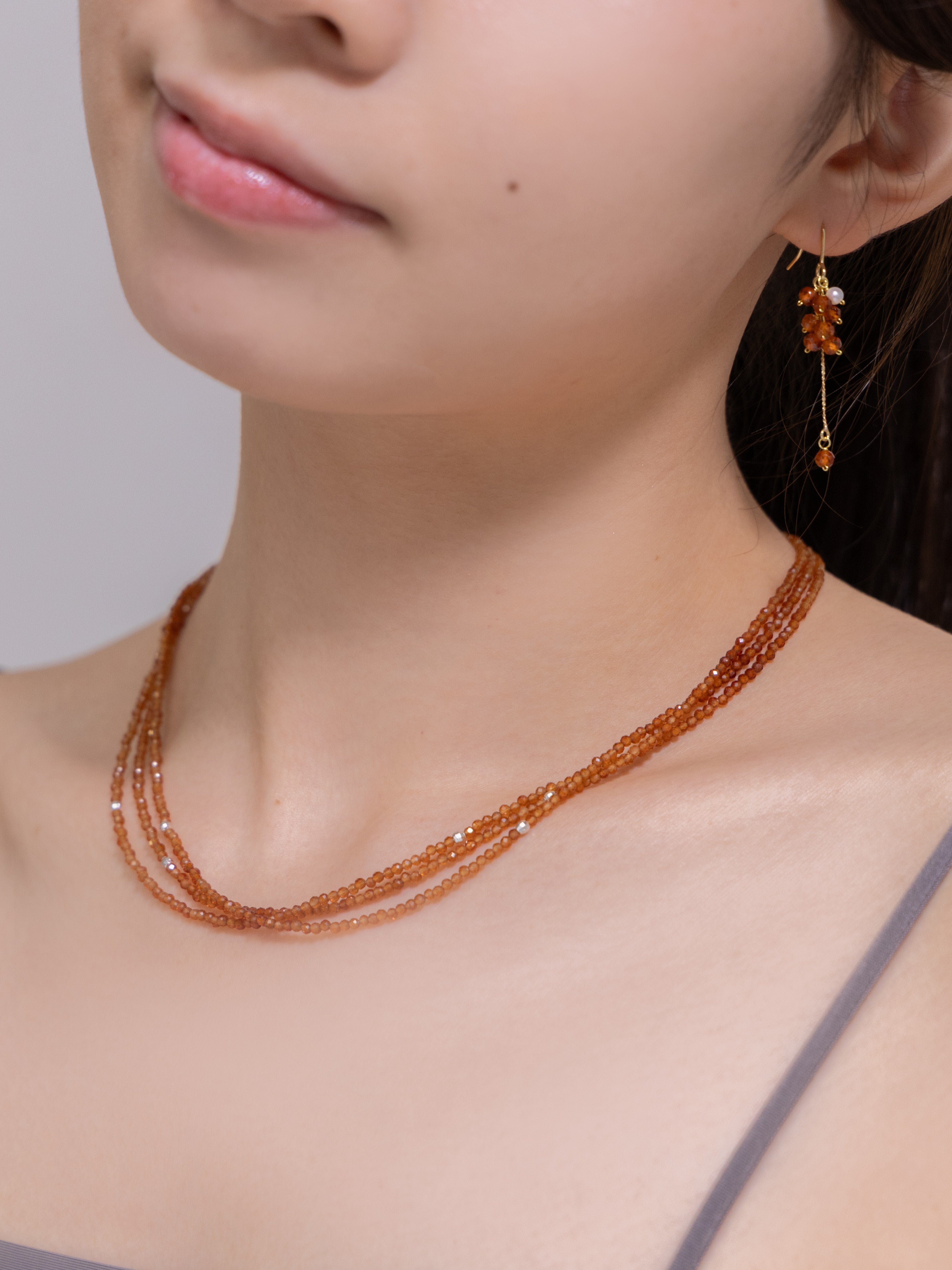 ガーネット 3連 ネックレス - 【繊細な重ね付け】シナモンカラーの輝き