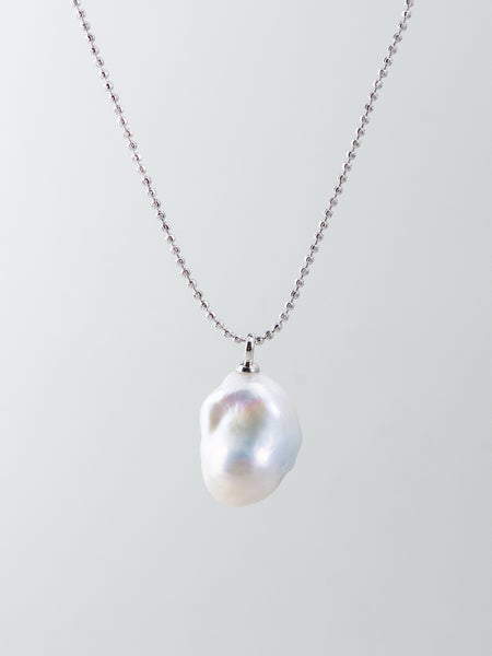 シルバー留め具ホワイトパール 6連多重ネックレス large-white-baroque-pearl-