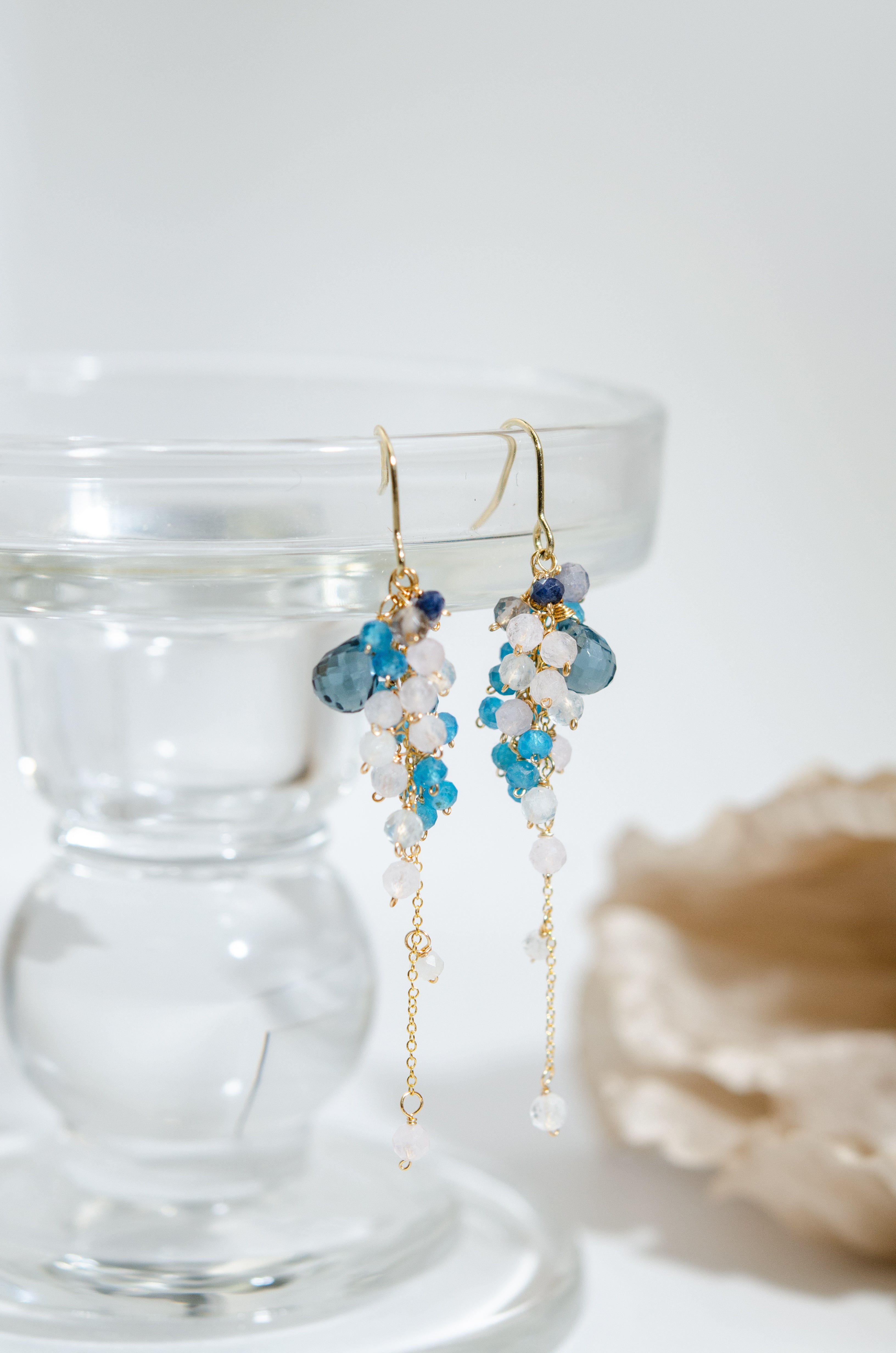 ロンドンブルートパーズ 拡大 輝き 深い青 アパタイト