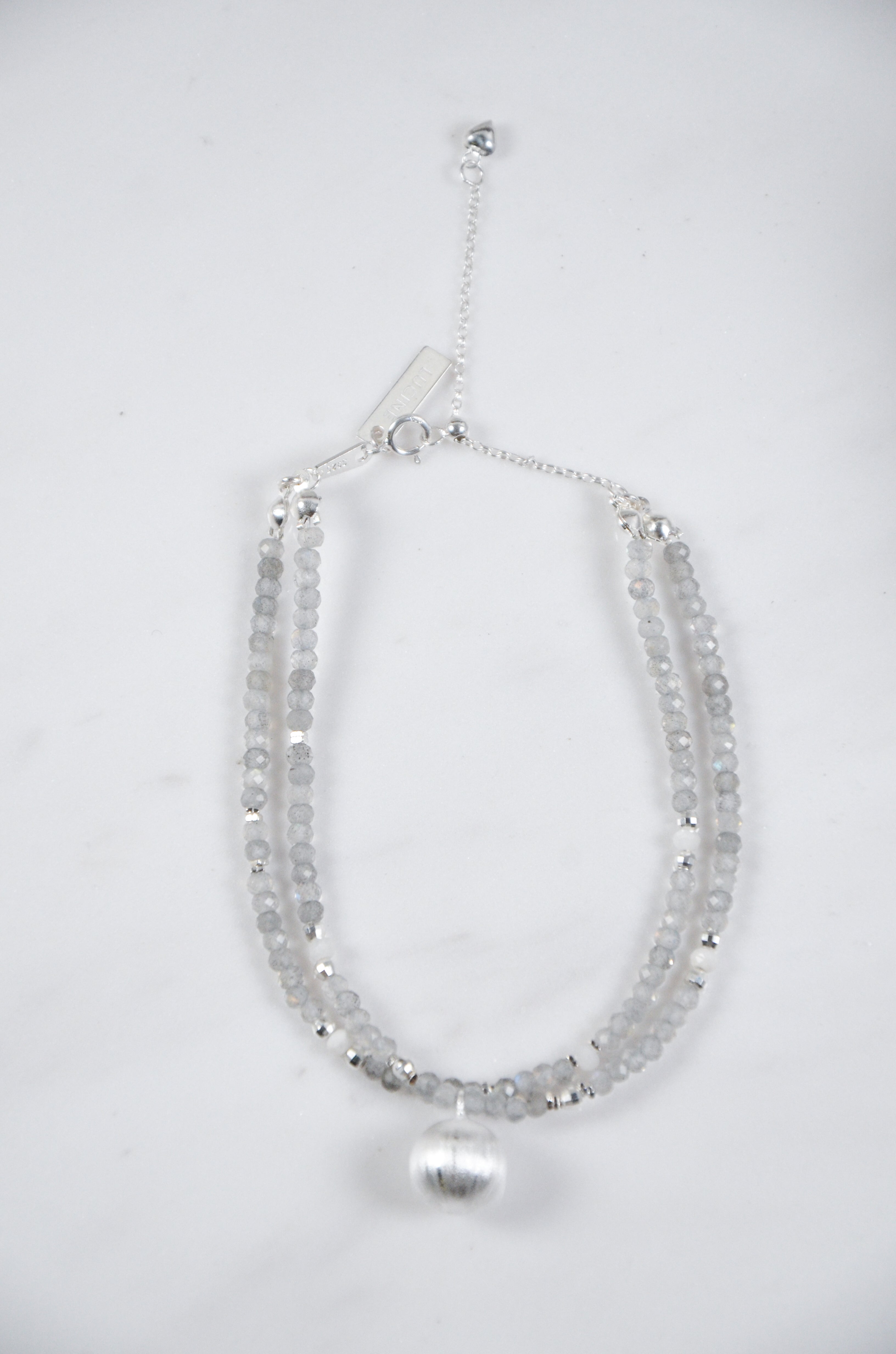 ムーンストーン ブレスレット 平置き 白背景 商品全体図 SV925留め具